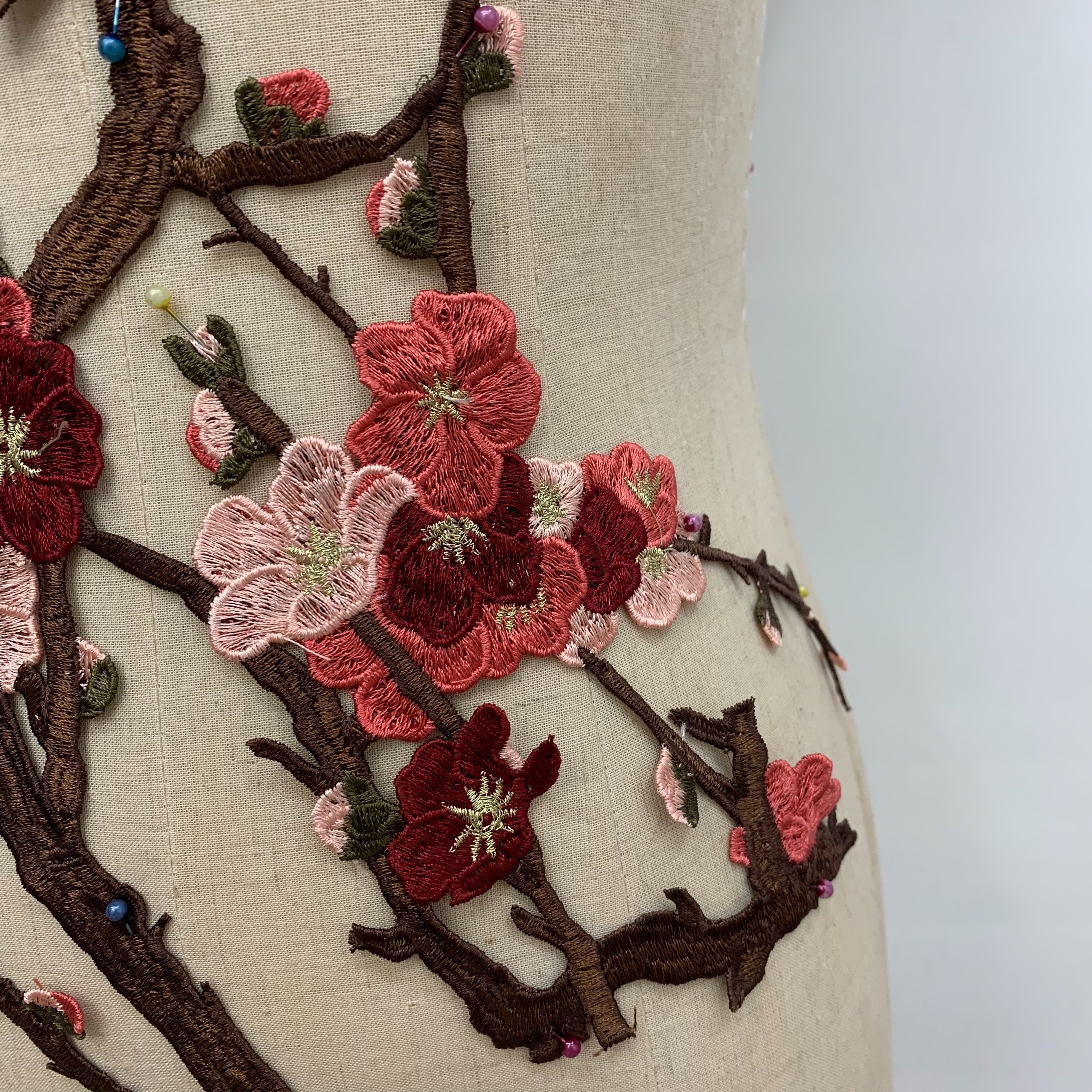 Chinese-style plum blossom and bird embroidery patchwork for cheongsam and Hanfu decoration pic 6