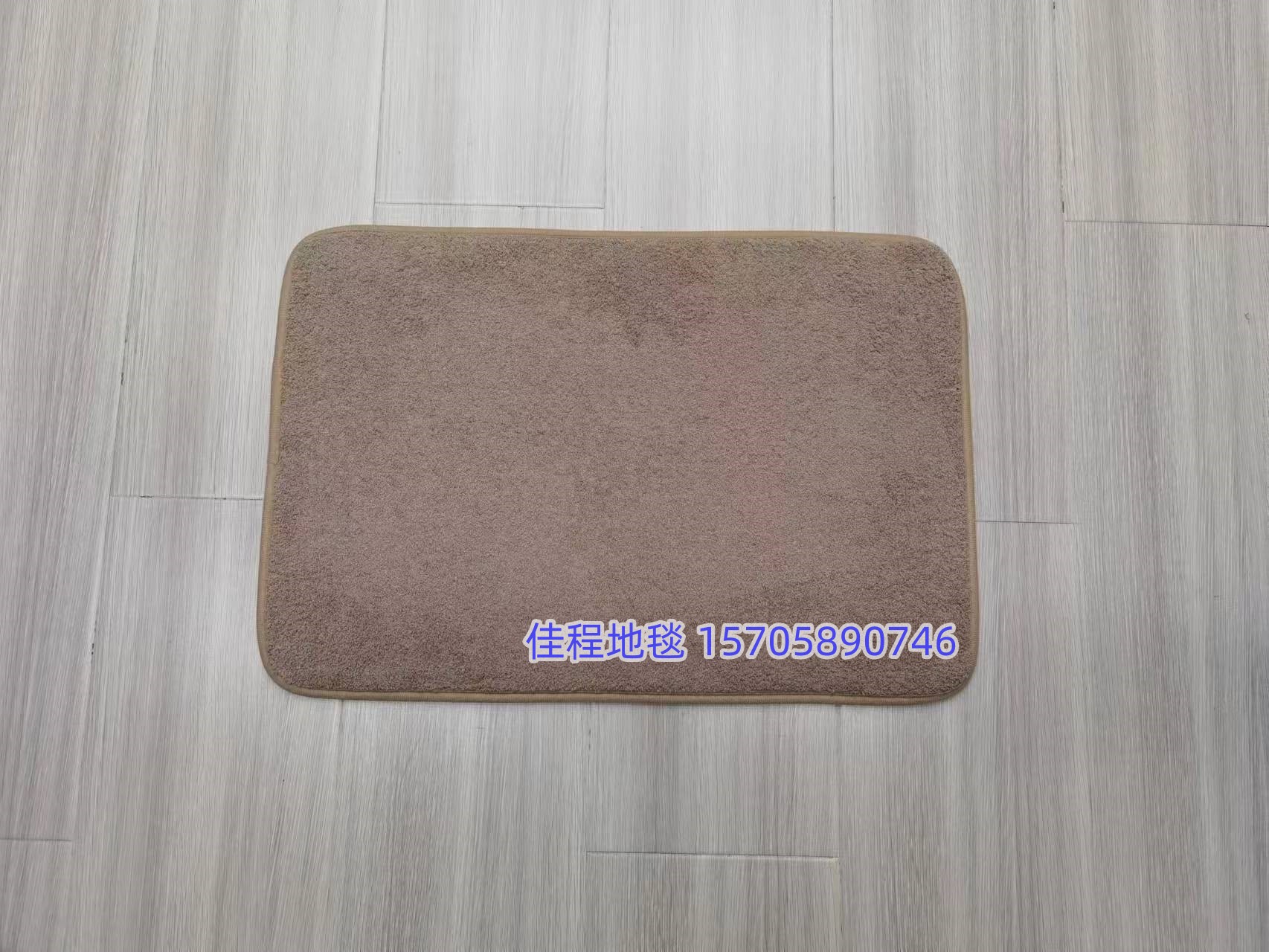 Plain milanthus floor MATS, foot MATS, water-absorbing and anti-slip MATS, door MATS, kitchen MATS, carpet entrance MATS, and bed MATS are all available in 5 regular colors, mixed colors, and clear packaging. The size is 40*60CM Specification drawing