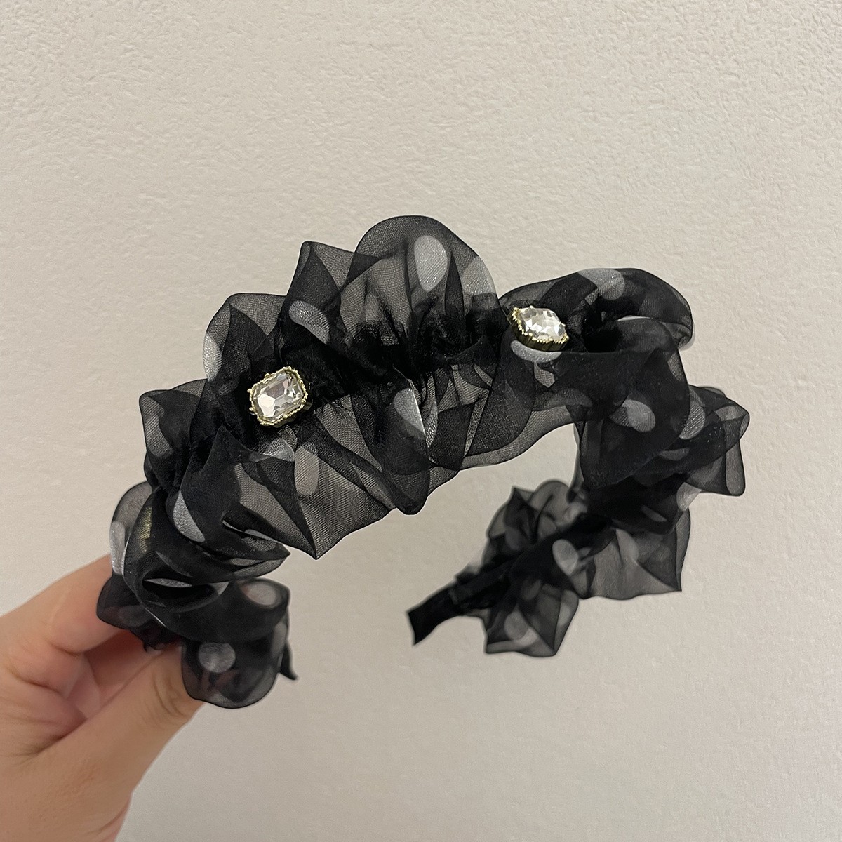 High Cranial Top Black Pleated Mesh Headband Women's Summer Hair Card Face Wide Edge With 2023 Network Red New Style Item Picture