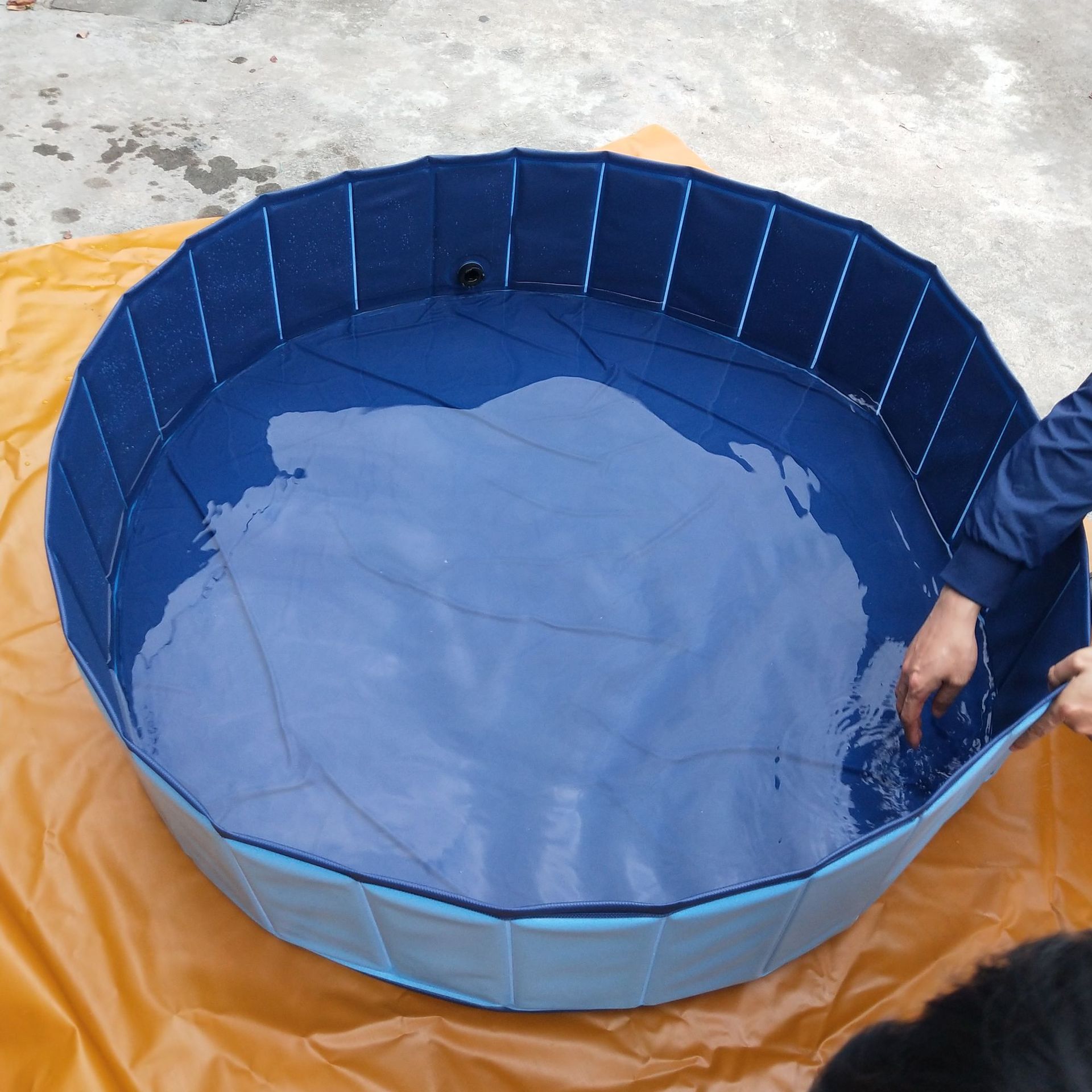 pvc宠物水池可折叠宠物洗澡盆户外便携式戏水狗水池清洁用品戏水池详情6