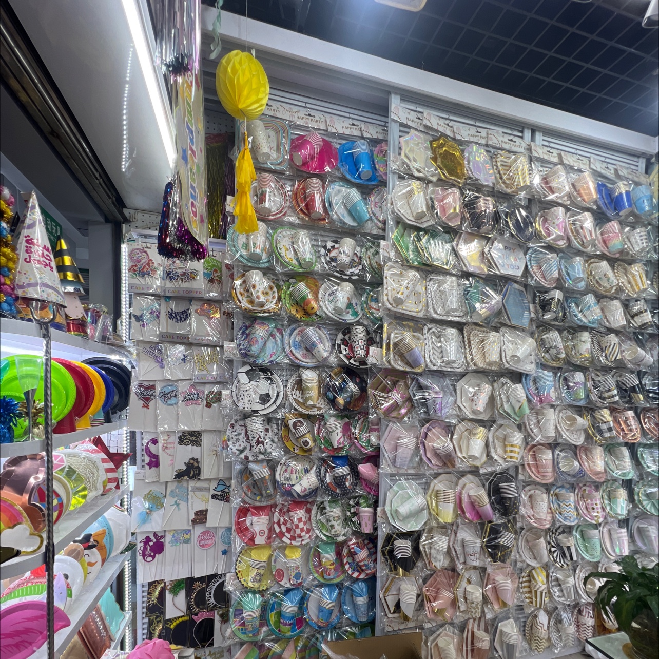 Yiwu Yimei Party Supplies describe pic - 3