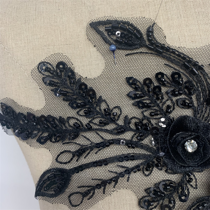 Beaded embroidery, lace applique, wedding dress and evening gown accessories pic 4