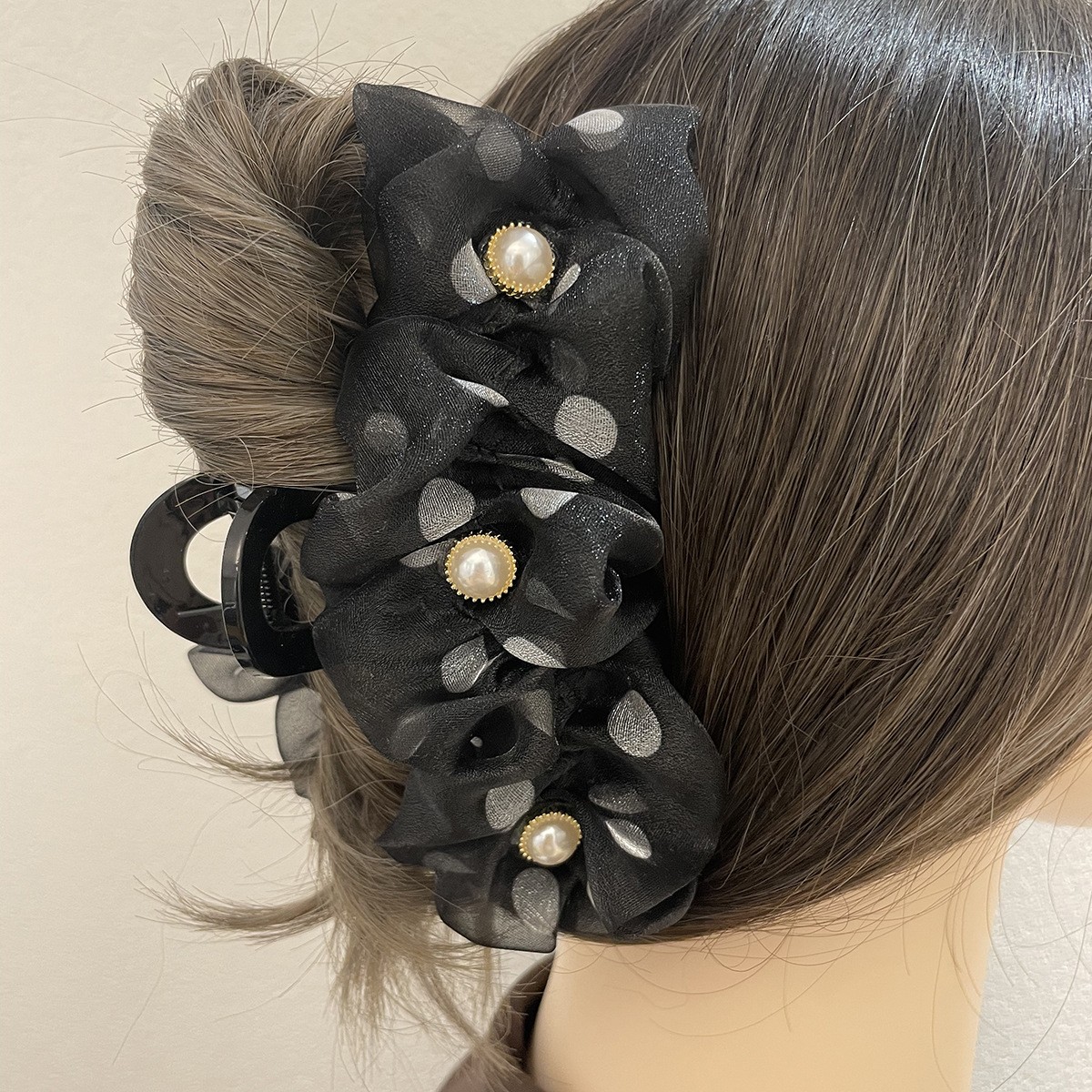 The Amount Of Hair ~ Temperament Super Fairy Summer Net Yarn Hairpin Female Back Head Hairpin Grab Large Shark Clip Advanced Sense Application Scenario