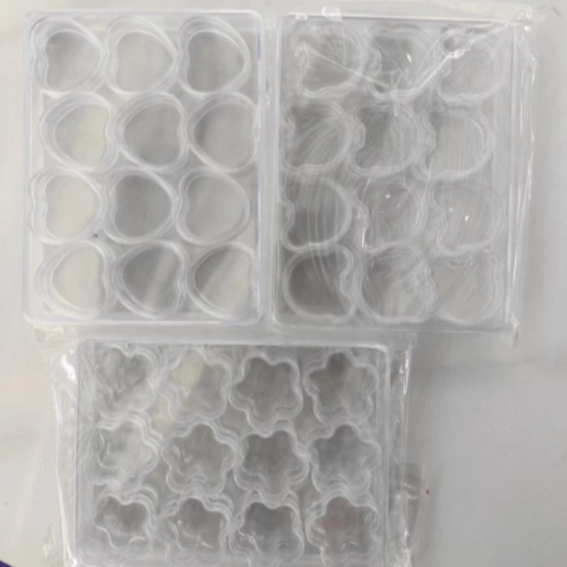 Cosmetic box leak-proof portable is a large quantity of cosmetic packaging box with superior price 00772