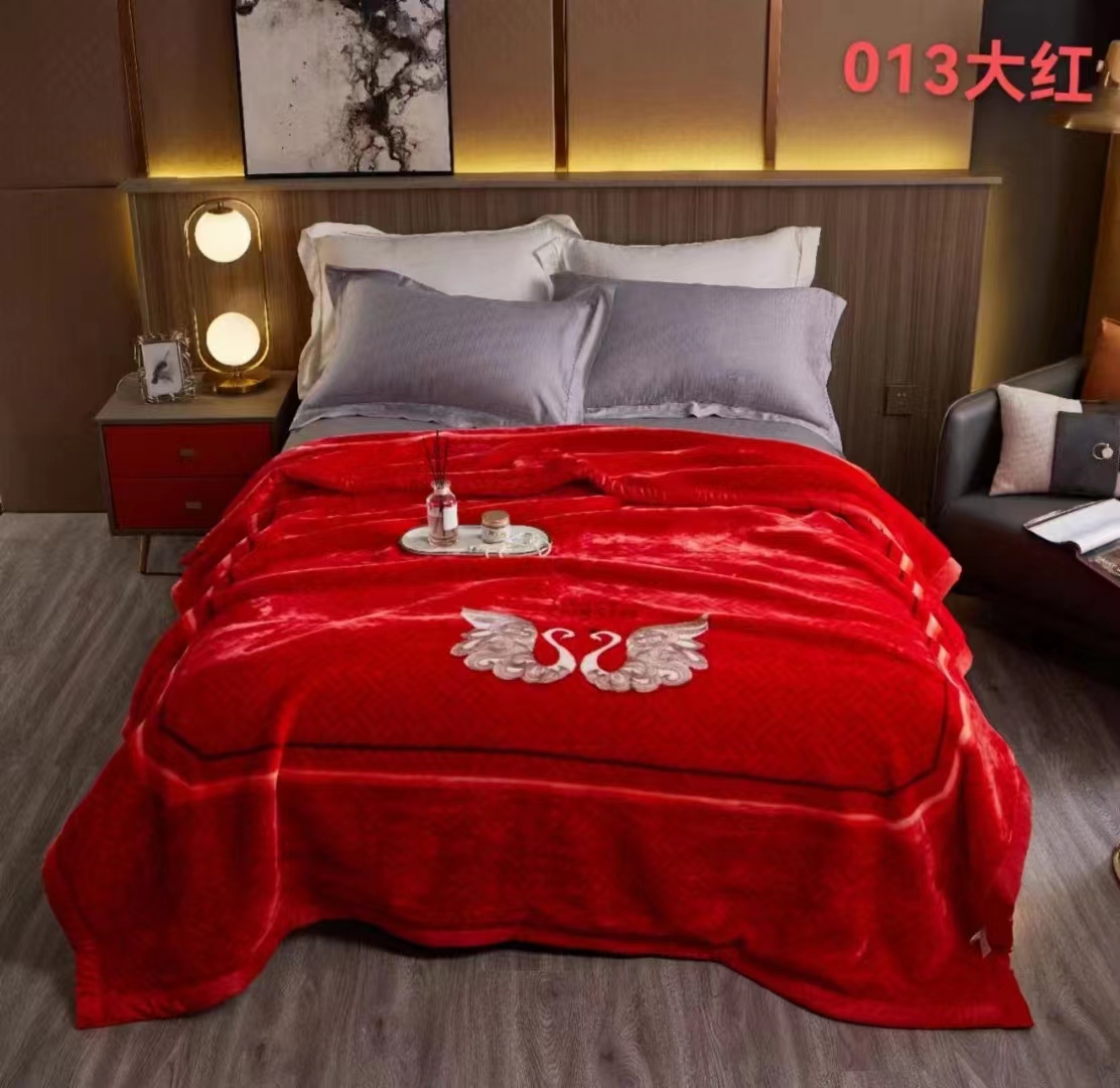 New bedding products in 2025: cloud blanket, enlarged and warm, edge cloud blanket, wedding blanket, Angolan blanket, wedding blanket, Lyocell cloud blanket details Picture