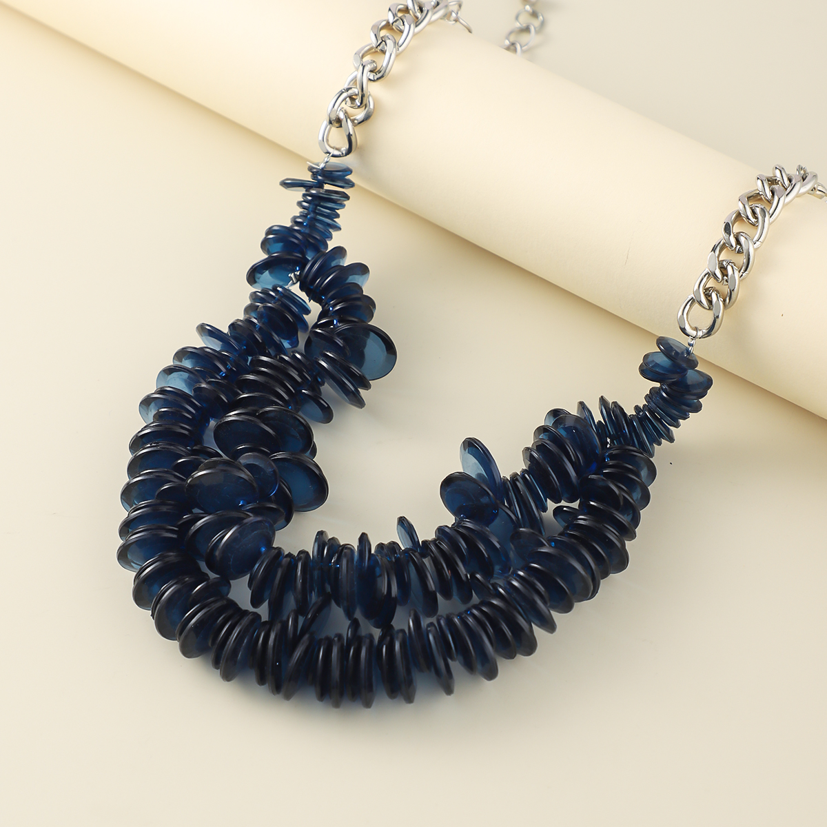 European and American trend jewelry Fashion round crystal necklace Geometric multi-layer necklace