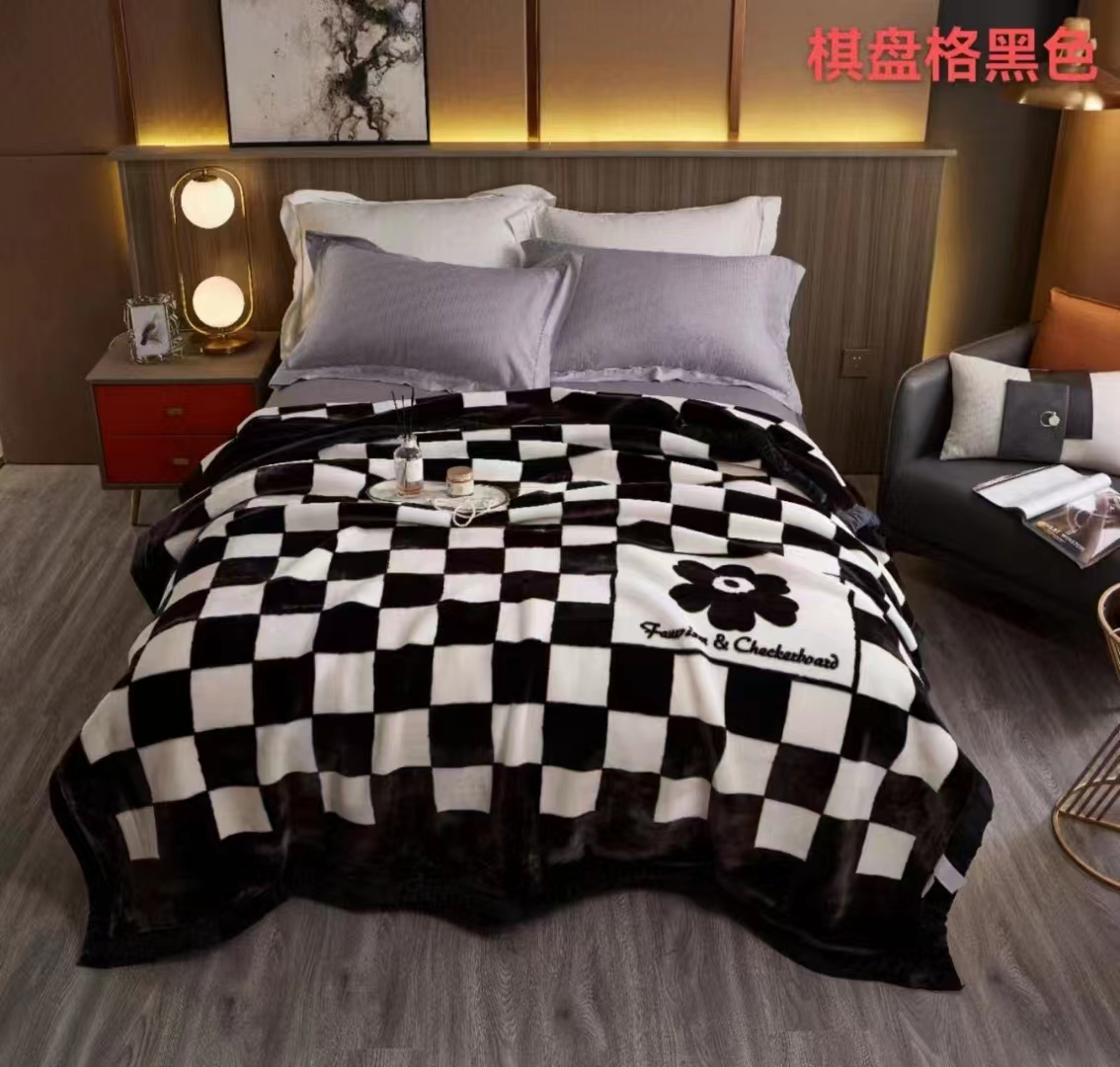 New bedding products in 2025: cloud blanket, enlarged and warm, edge cloud blanket, wedding blanket, Angolan blanket, wedding blanket, Lyocell cloud blanket