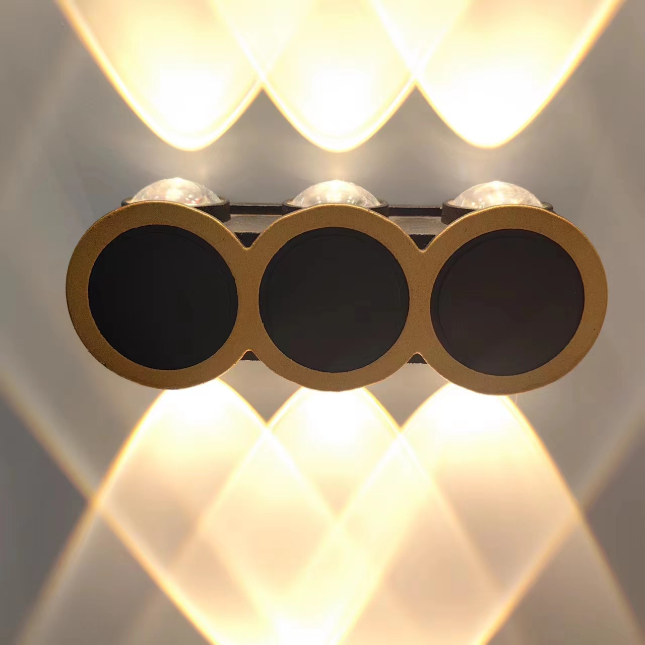 金属材质创意灯饰摆件壁灯装饰照明LED壁灯