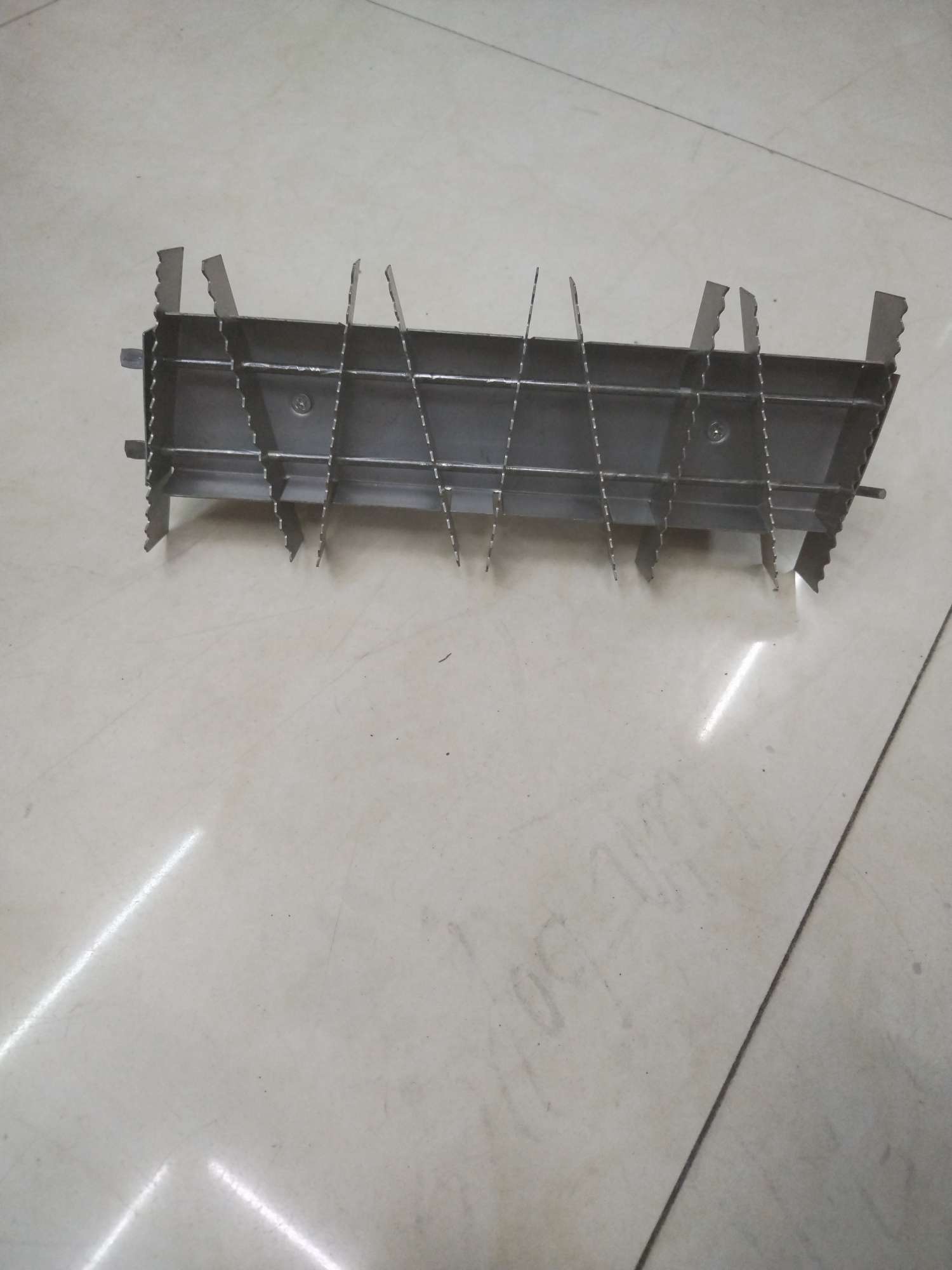 抹墙板/磨墙板/带齿抹泥板产品图