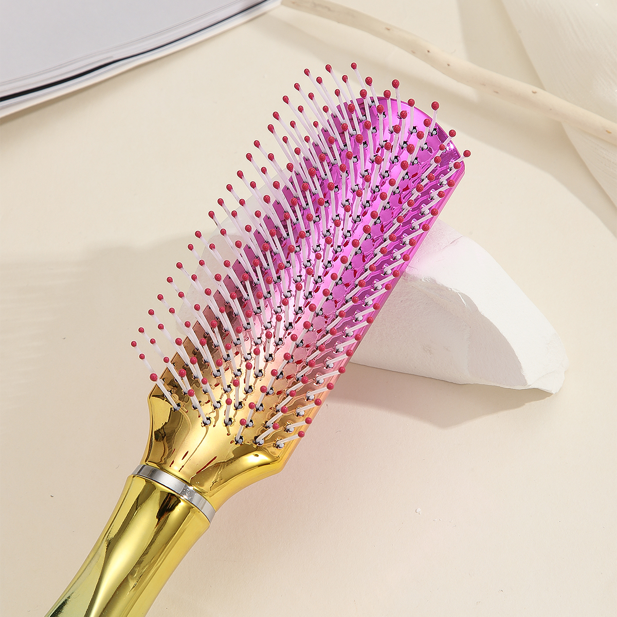 Three-color gradient electroplated hair straightening comb and massage head comb Specification image