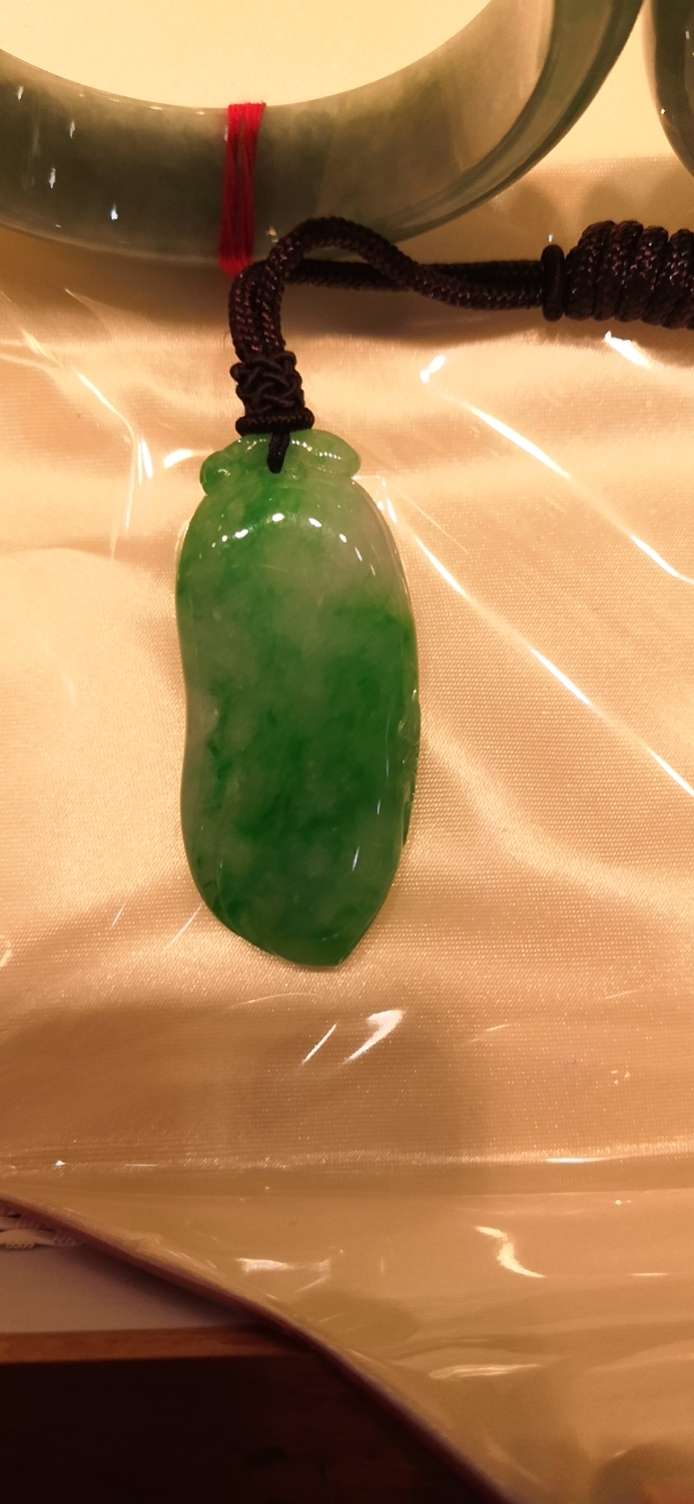 缅甸翡翠/玉器白底实物图