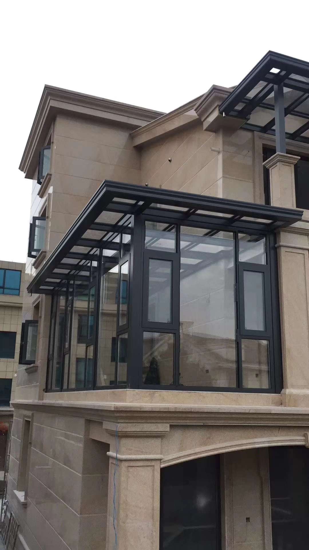 和建RESIDEO®铝合金阳光房 玻璃阳光房 门窗图