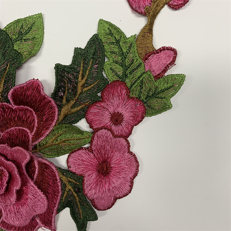 Tela de bordado soluble en agua patch floral ropa accesorios accesorios Application Scenario