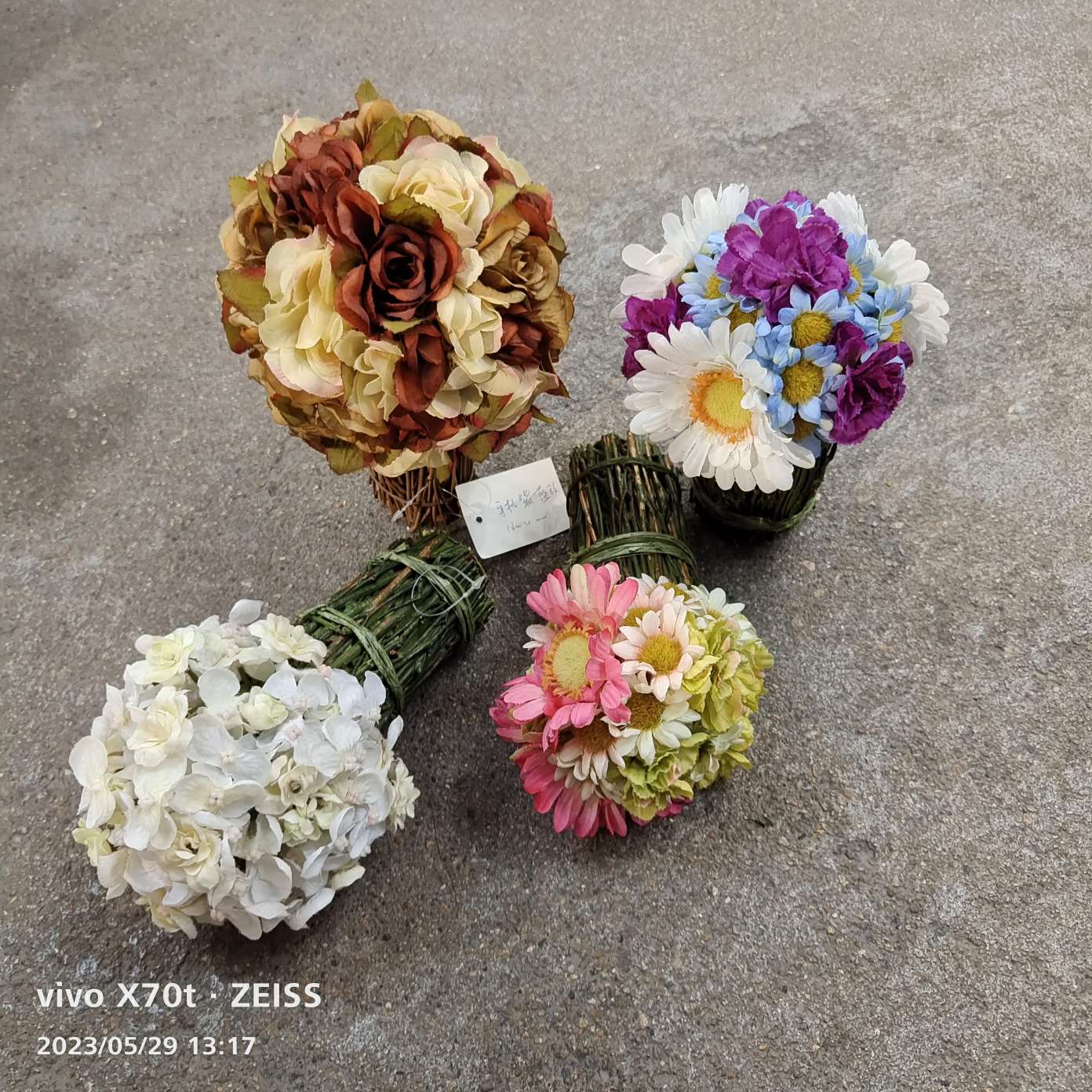 手札紫兰玫，非洲菊，白色小绣球摆件详情图2