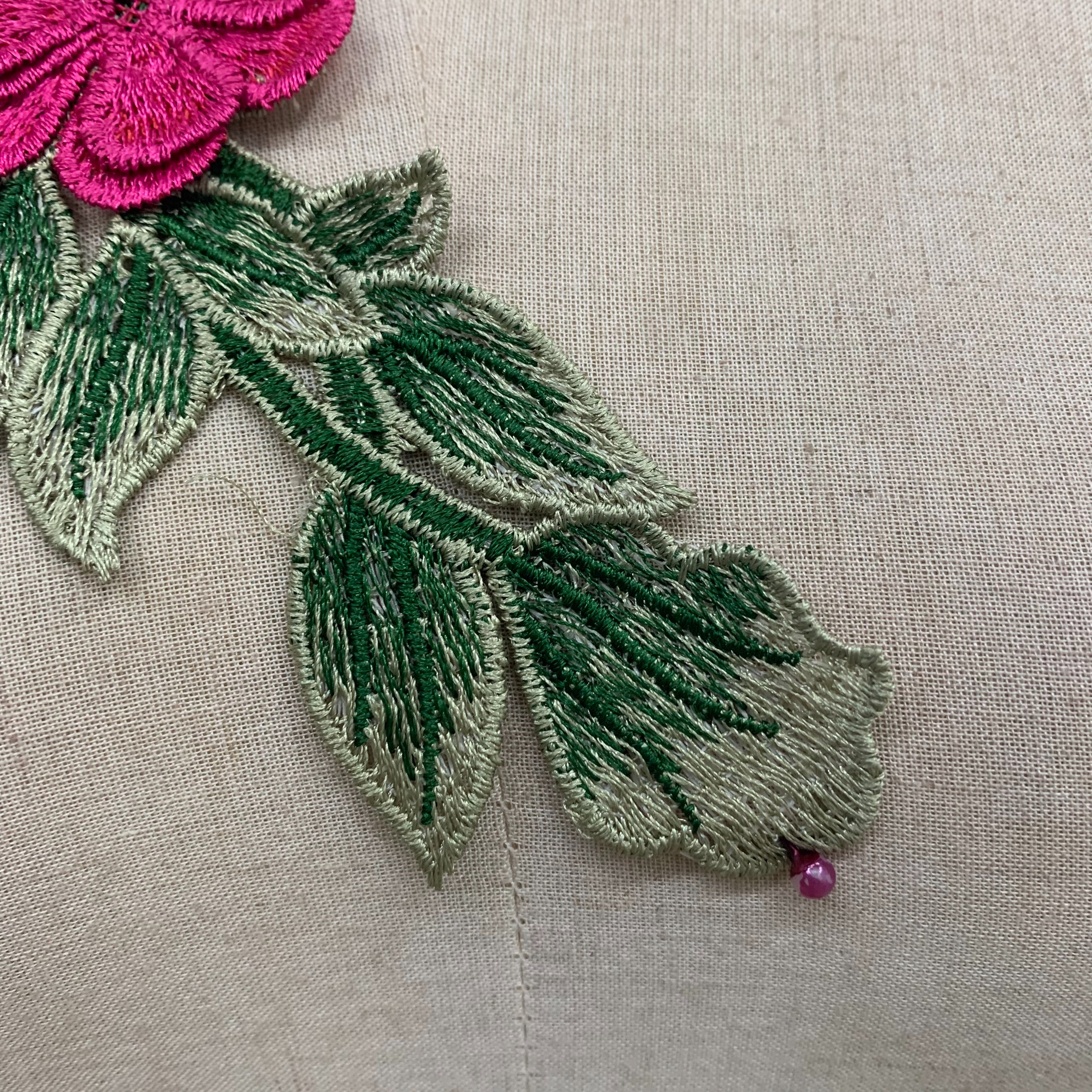 Three-dimensional lace fabric stickers, embroidery accessories, clothing accessories pic 3