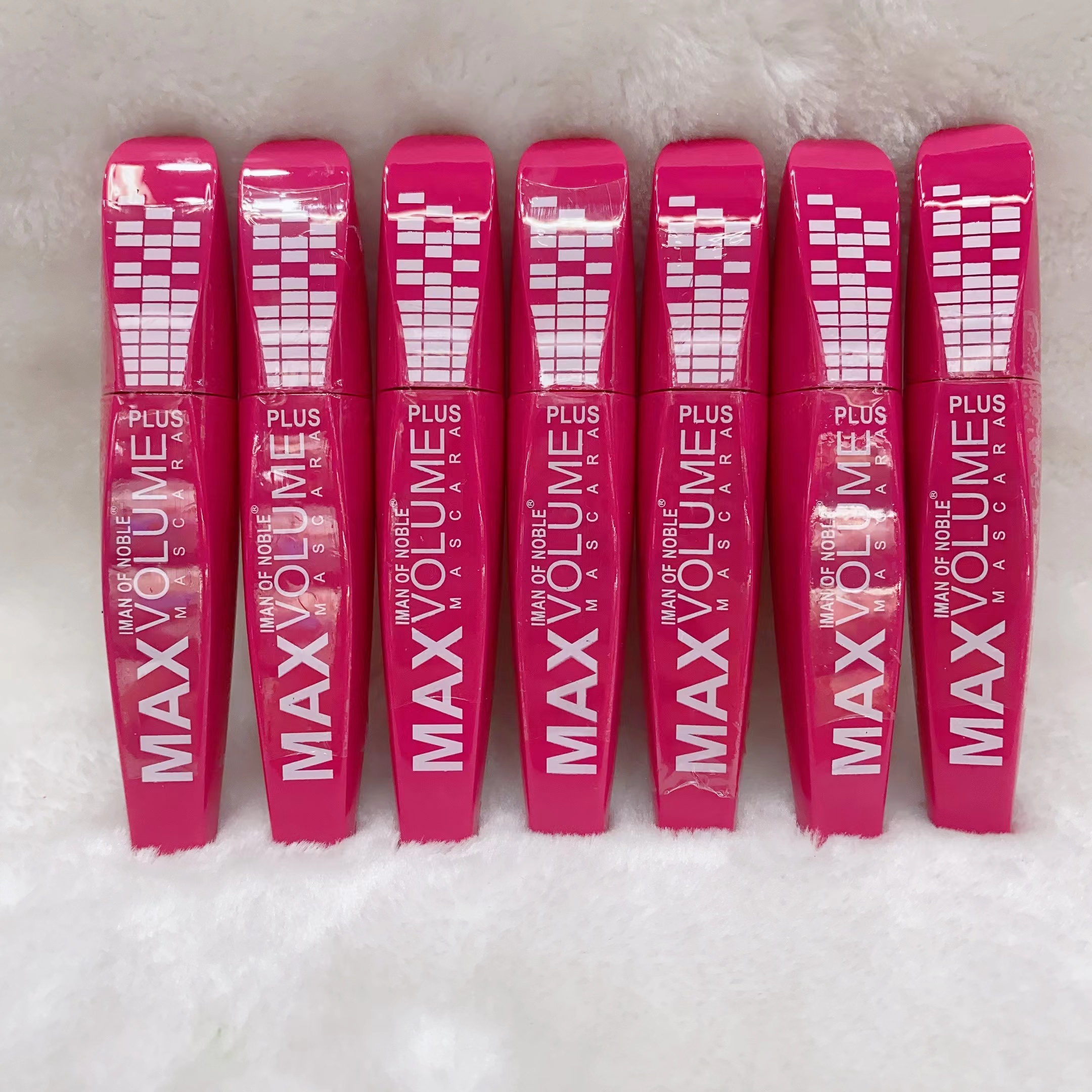IMAN OF NOBLE cross-border 2023 new pink MAX mascara 24 hours lasting makeup free waterproof band trial Application Scenario