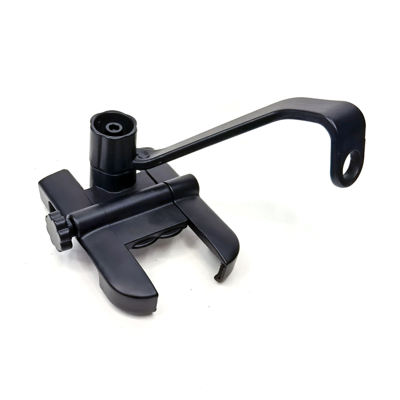 C-2 motorcycle aluminum alloy mobile phone stand, food delivery rider navigation stand, electric motorcycle mobile phone stand clamp Application Scenario