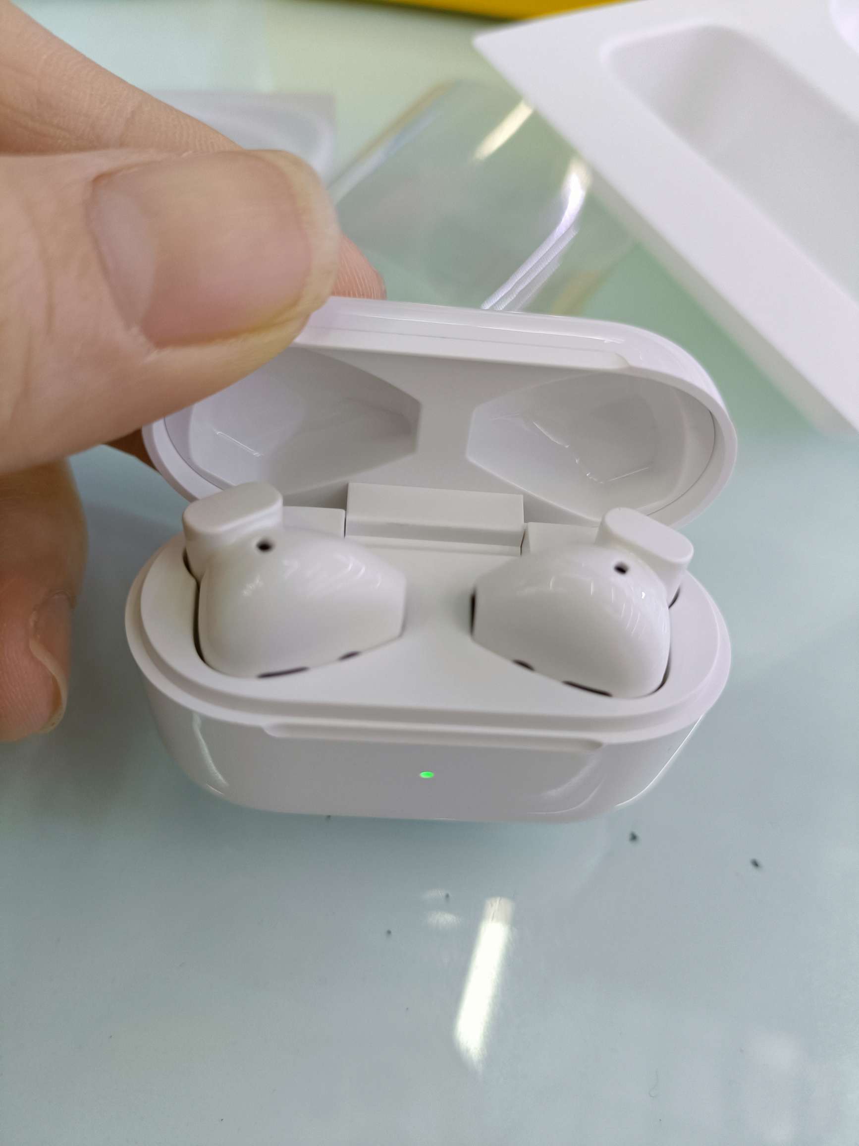 pro系列蓝牙耳机 Pro5sPro6s/Pro6Plus/Prp8s蓝牙耳机座舱充电式耳机详情图9