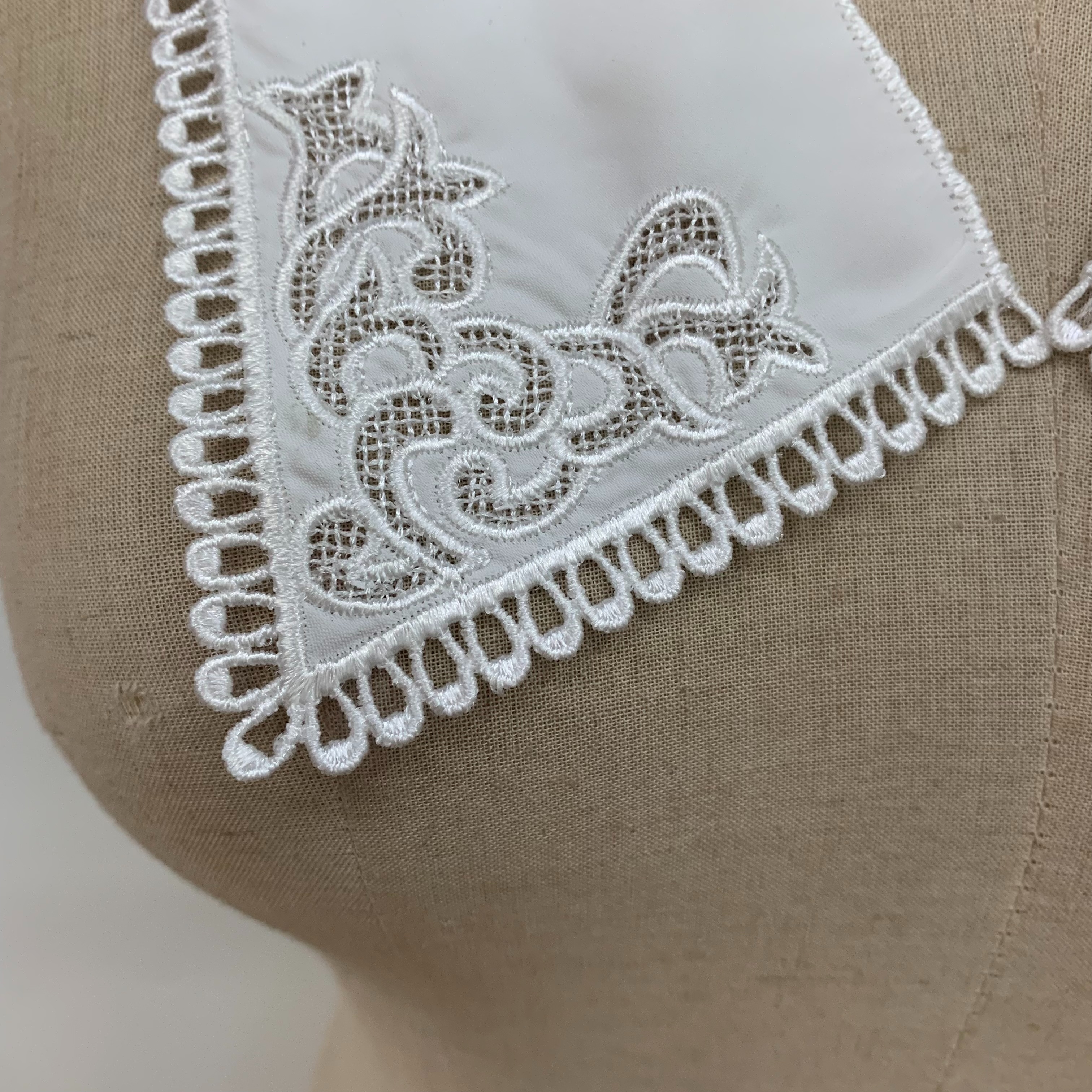 白色对领女装童装衬衫连衣裙服装辅料详情3