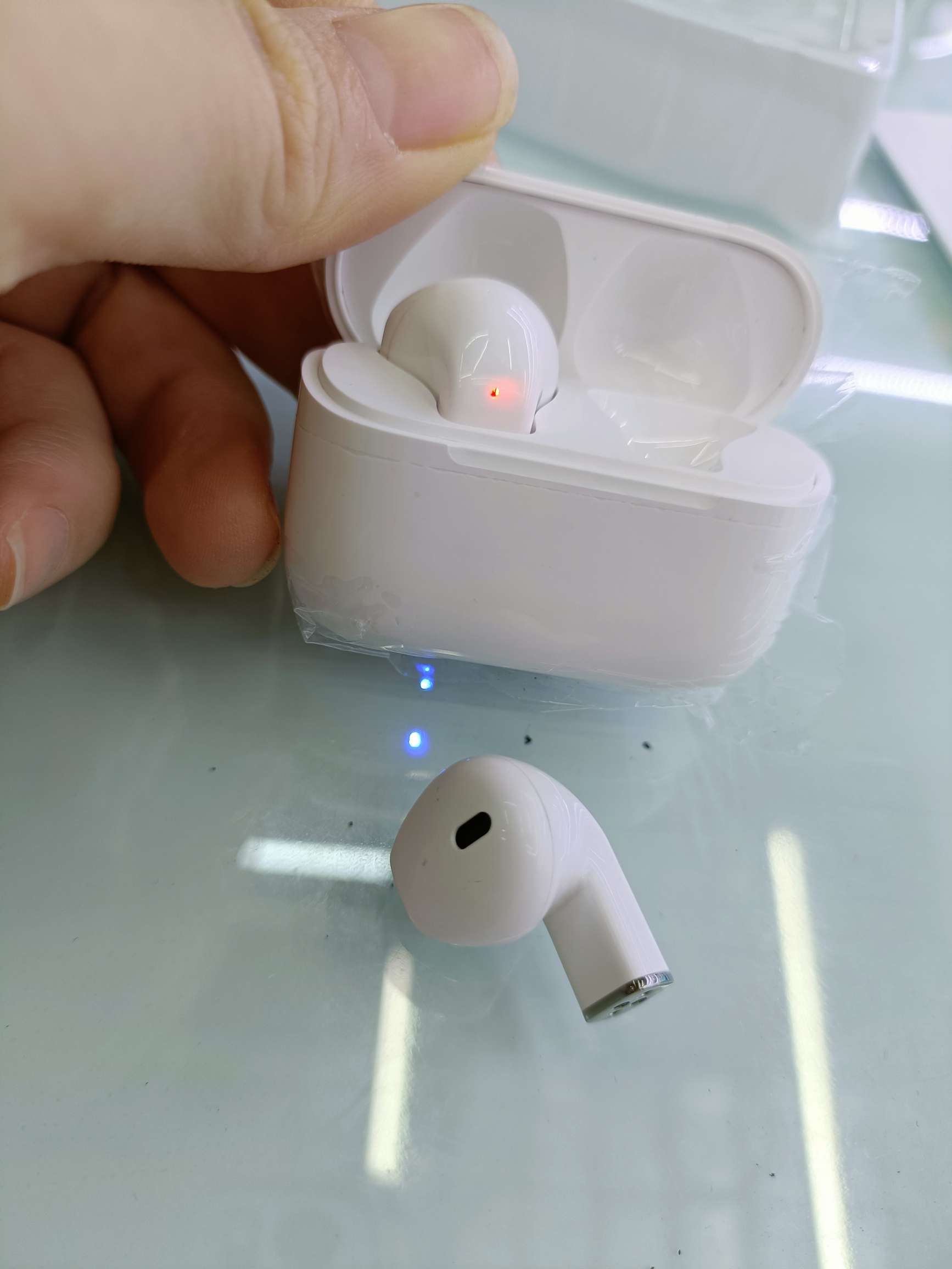 pro系列蓝牙耳机 Pro5sPro6s/Pro6Plus/Prp8s蓝牙耳机座舱充电式耳机详情图4