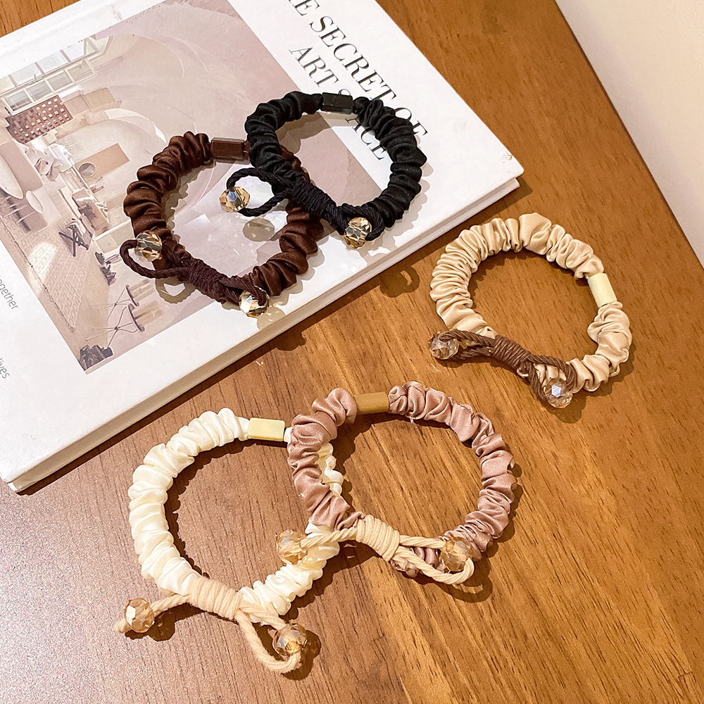 【 Exclusive Event 】 Buy 1 and get 10 free shipping. New Korean-style crystal hair band, pleated small intestine hair tie, simple and high-elasticity hair tie for women, and hair band Application Scenario