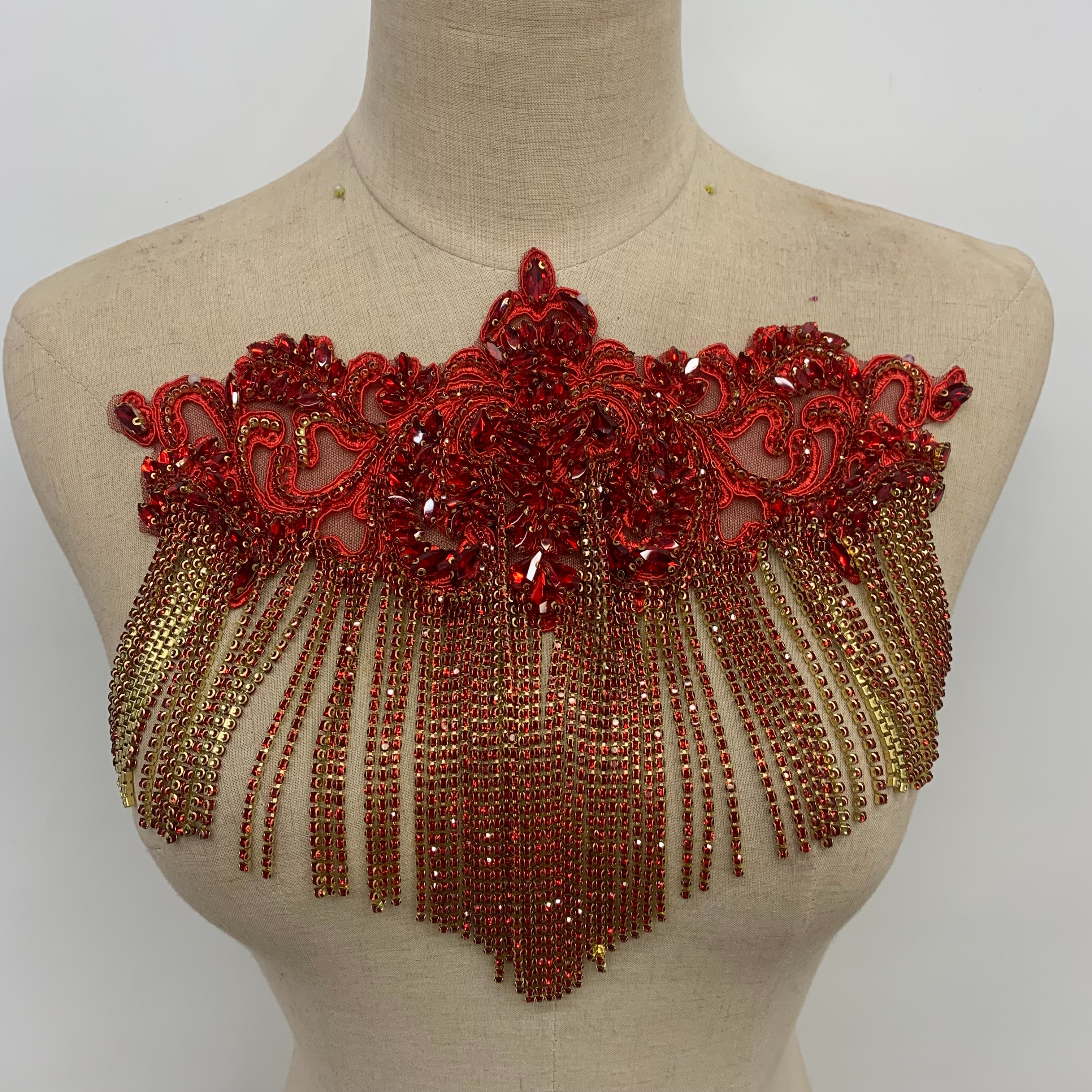 Diamantes de cristal flores borlas brocas cuentas bordados strass vestidos vestidos de novia vestidos accesorios details Picture