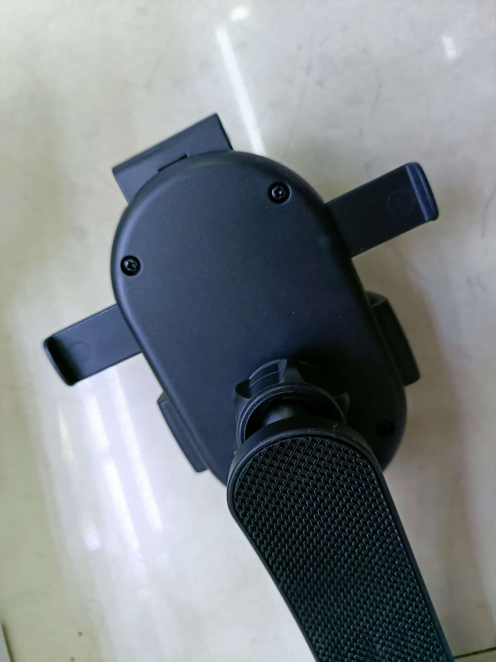 C-01系列车载手机支架 C-01A吸盘支架/C-01B三脚出风口支架/C-01C挂钩出风口支架详情图7