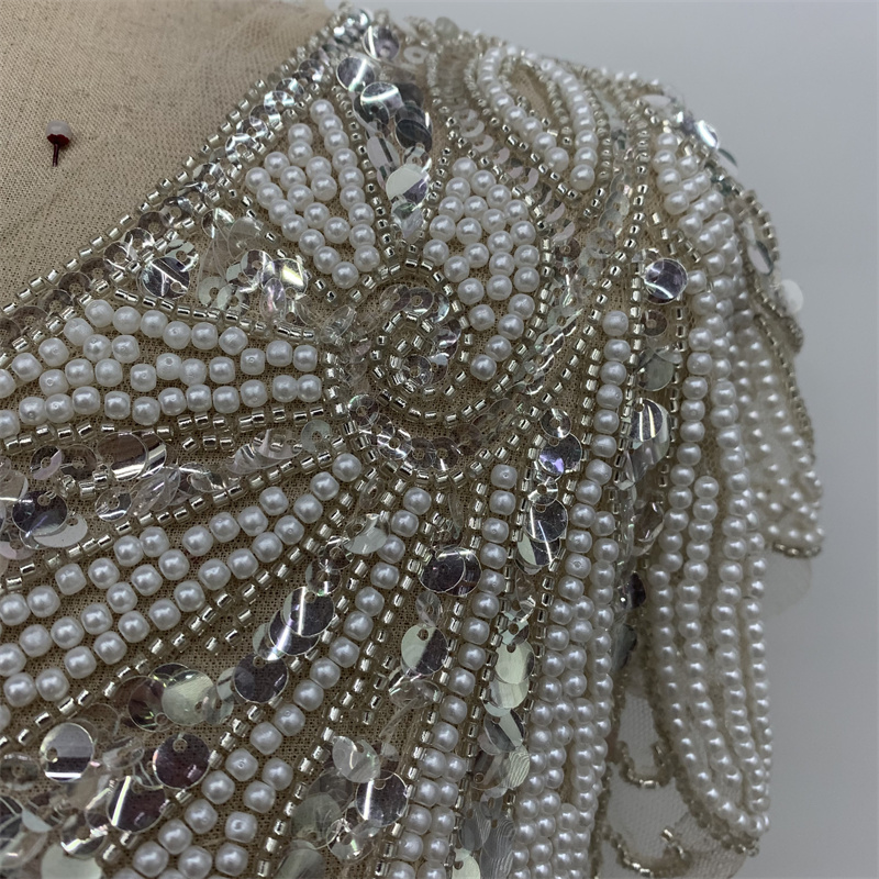 Beading, tube beads, sequins, lace, lace, women's clothing, lace, wedding dress and evening gown DIY accessories details Picture