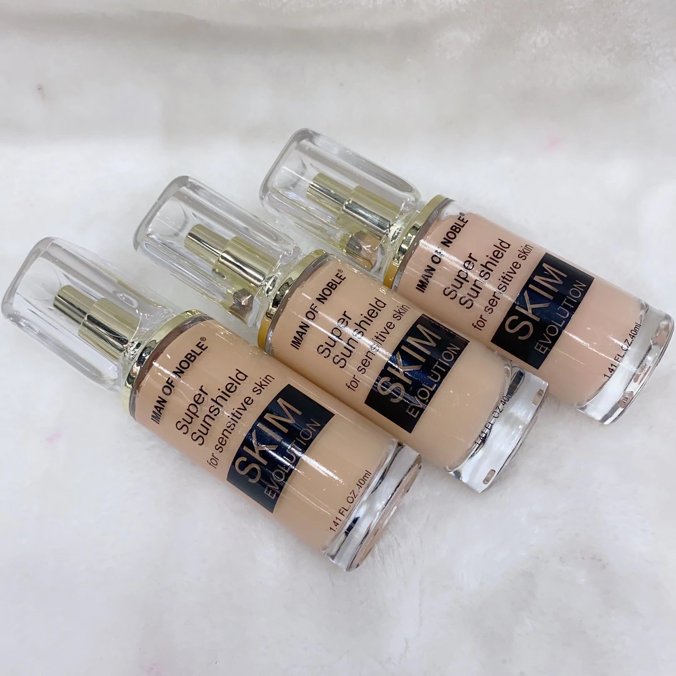 IMAN OF NOBLE's 2023 new high-end foundation has a moisturizing texture that is not prone to smudge, creating a creamy makeup effect and nourishing the skin Application Scenario