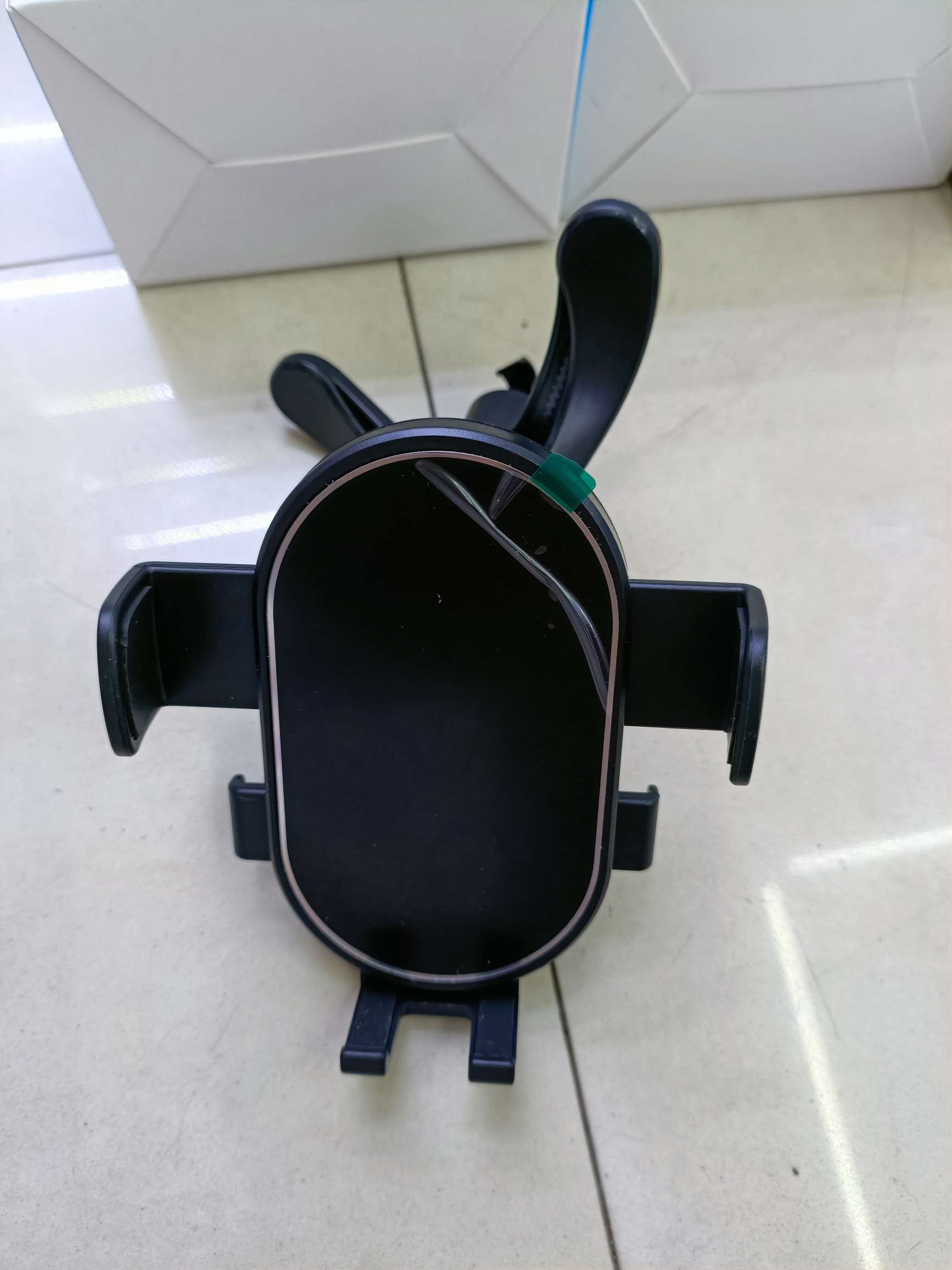 C-01系列车载手机支架 C-01A吸盘支架/C-01B三脚出风口支架/C-01C挂钩出风口支架详情图14