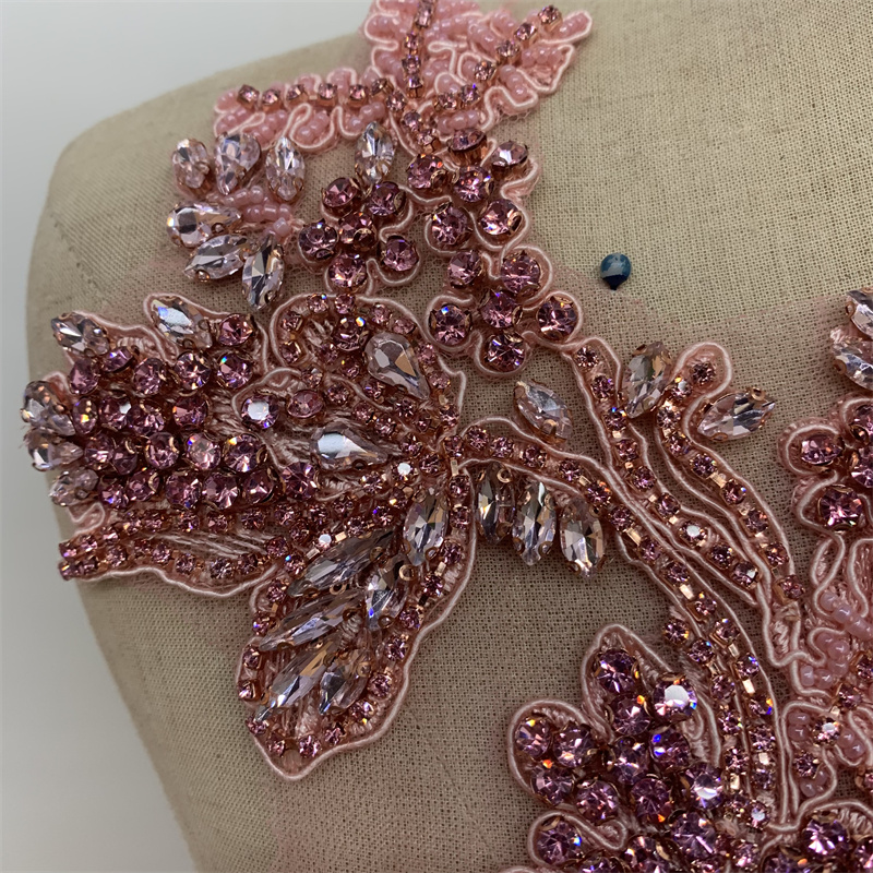 Pink beaded lace floral dress accessories and accessories Application Scenario