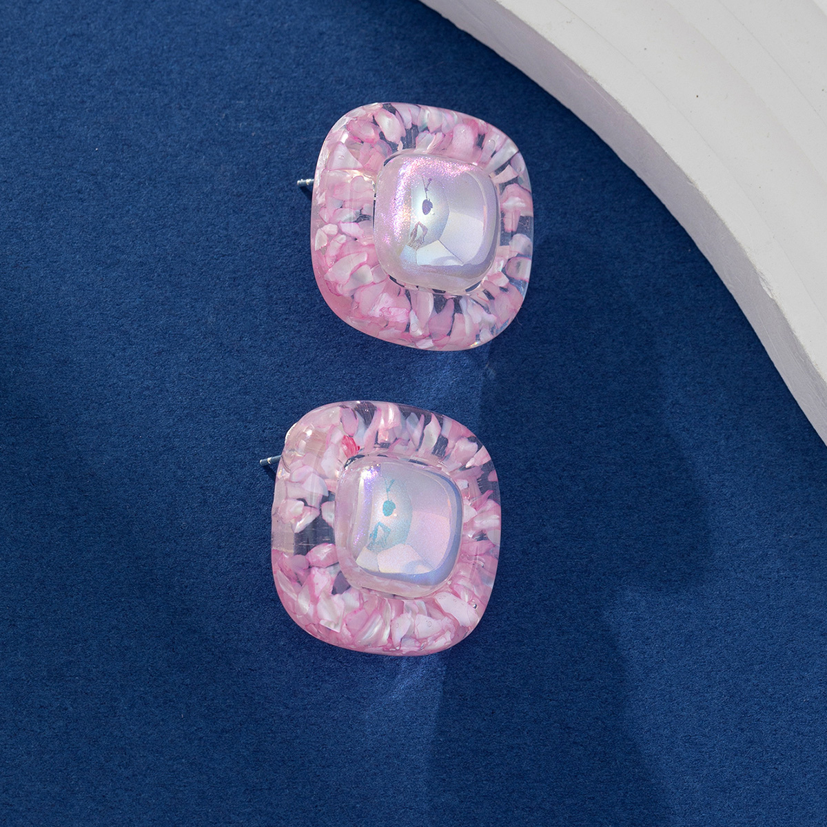 New fashionable, sweet and fresh colorful square earrings, high-end, niche and light luxury women's cat's eye diamond earrings