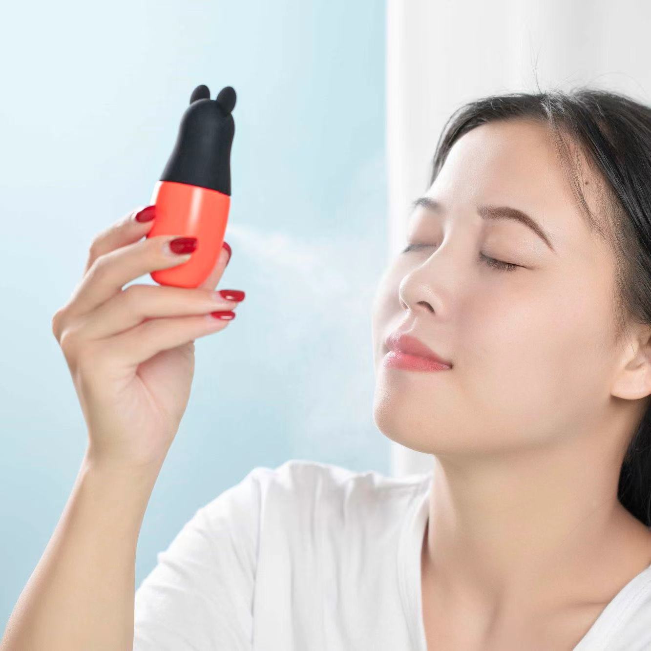 奇纳米喷雾补水仪产品图