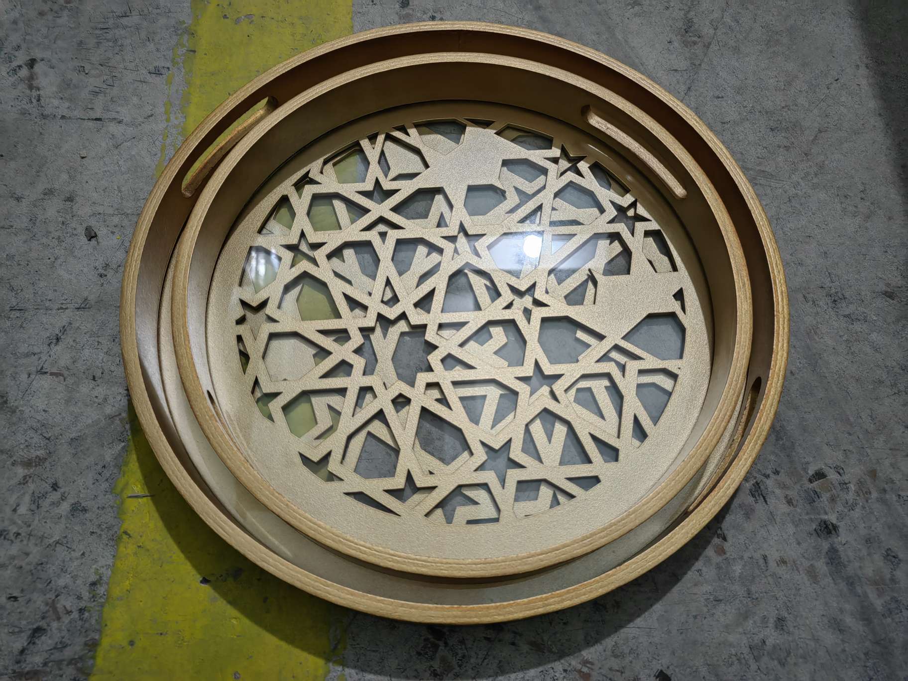 圆形木制托盘，简约大方实用