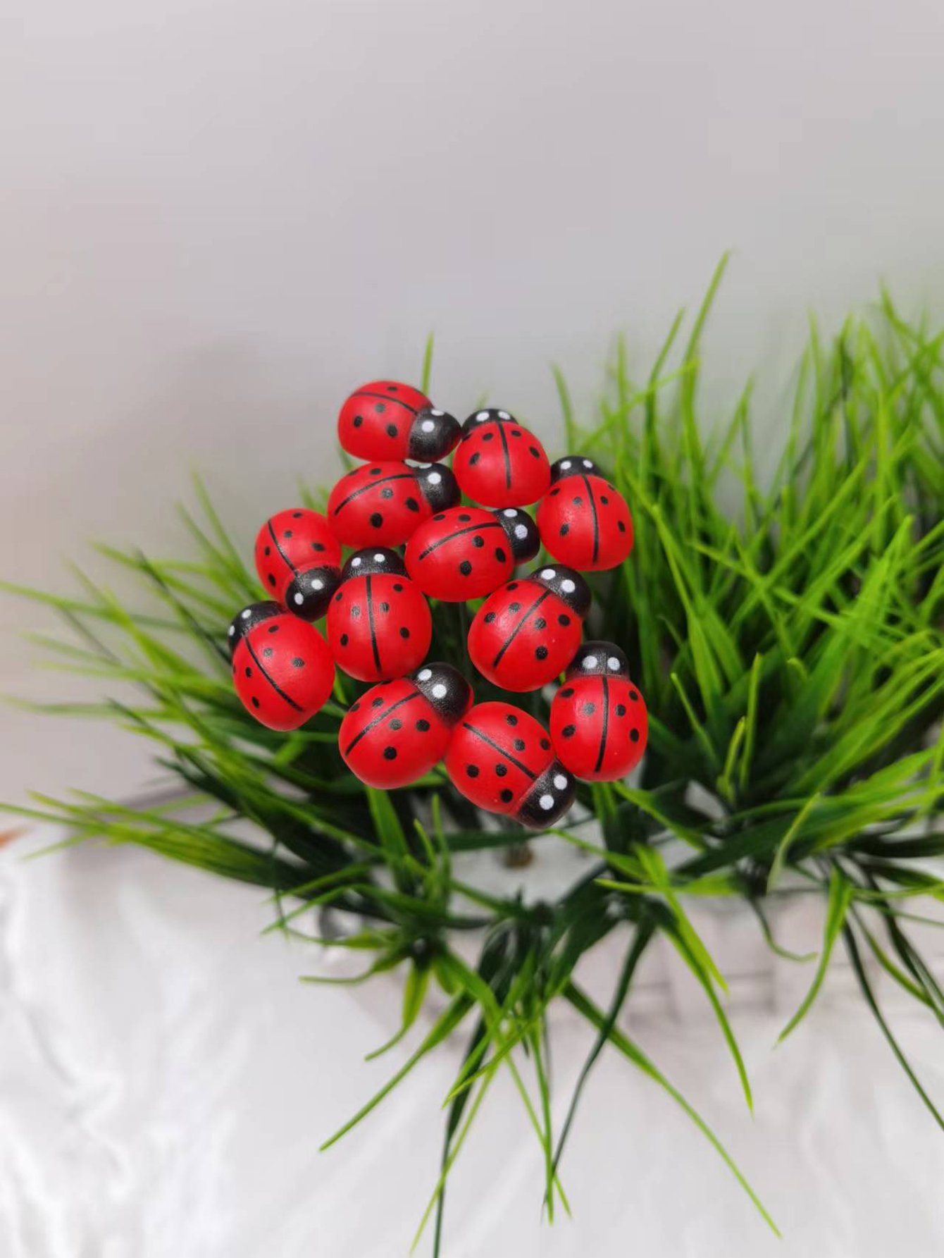 Handmade wooden beetle decorative garden plug-in handicrafts details Picture