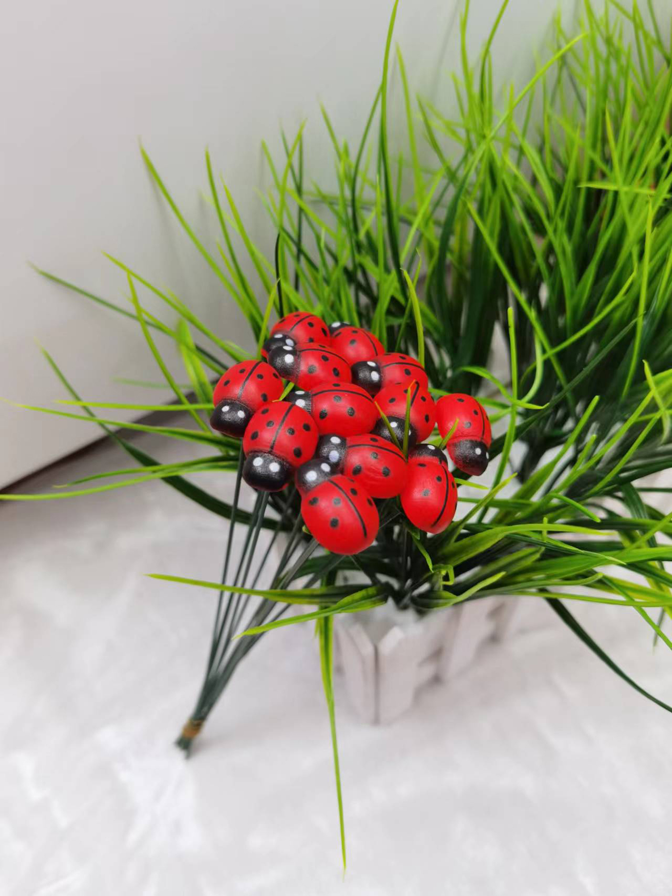 Handmade wooden beetle decorative garden plug-in crafts