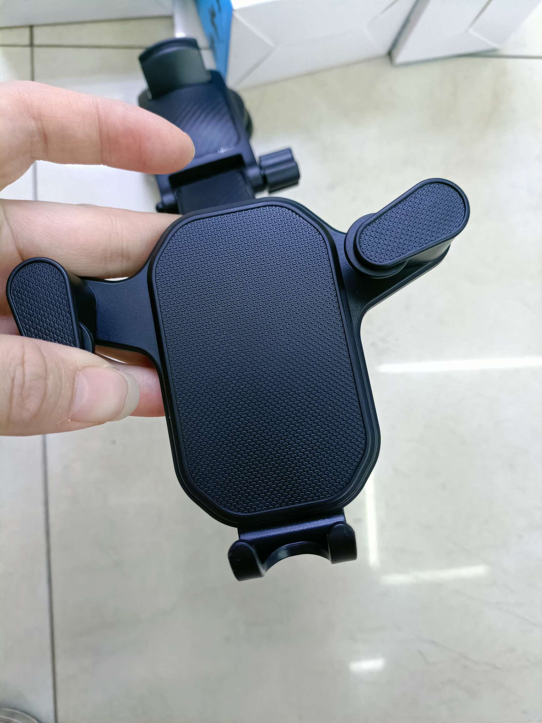 C-03系列车载手机支架 吸盘支架/三脚出风口支架/挂钩出风口支架详情图9