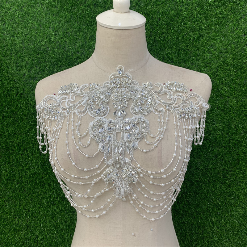 Fashionable and trendy wedding dresses, hand-stitched beaded lace decals