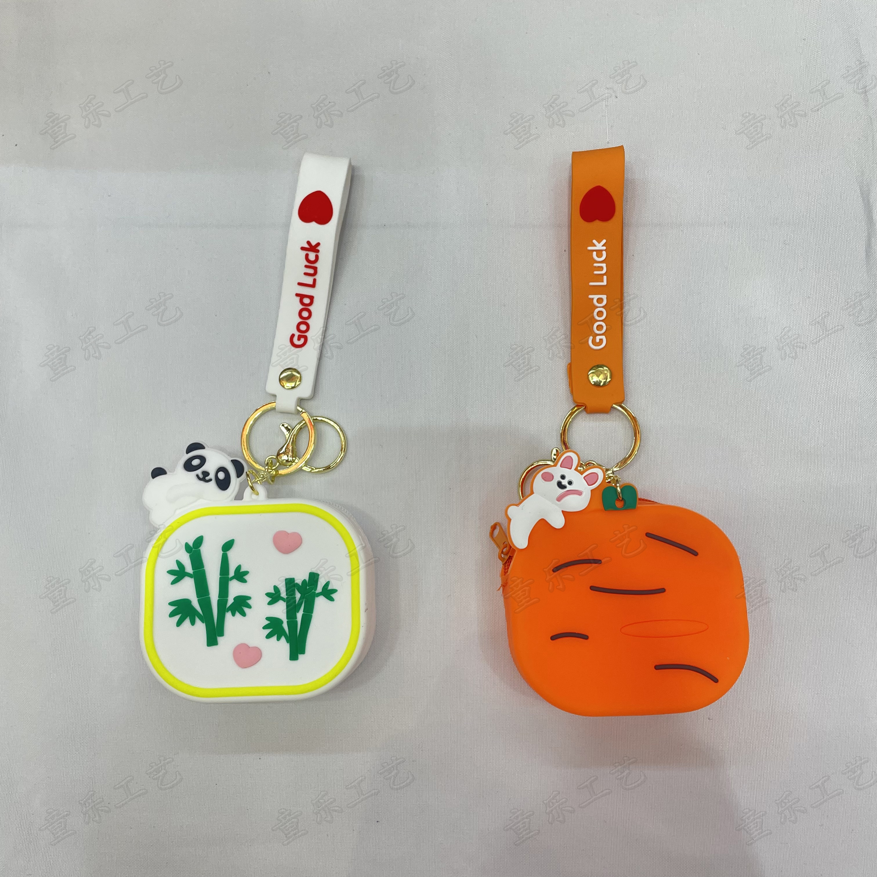Creative and popular animal-themed silicone bags, panda and rabbit silicone coin purses