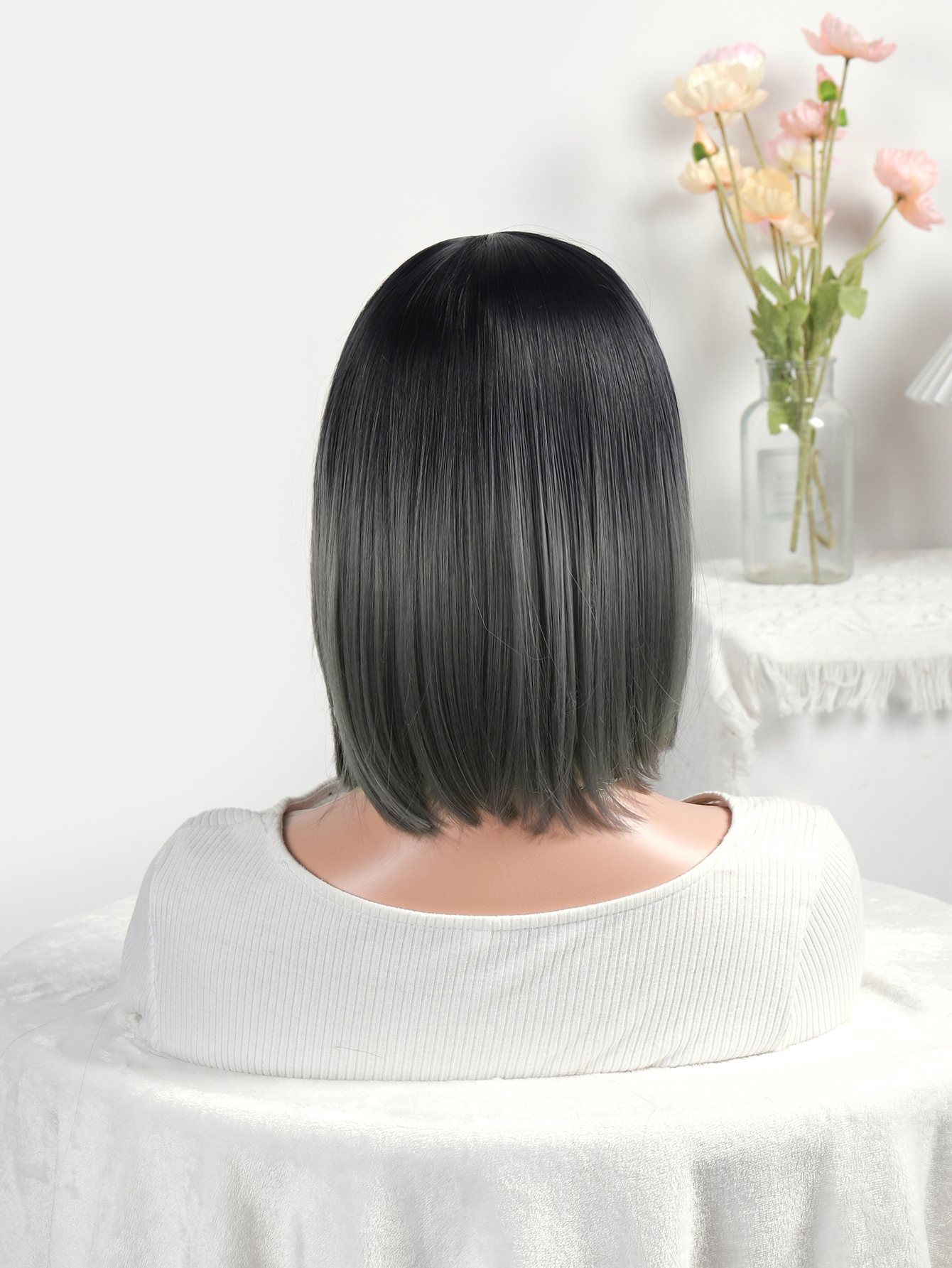 Cross-border European and American wigs, short hair for women, fluffy face shaping, mid-parted type false headwear factory direct sales newlook Item Picture