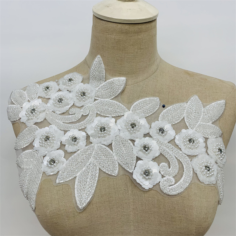 Three-dimensional floral light luxury clothing, including collar flowers, corsages, accessories, flower embroidery, appliques, floral pairs, and lace Application Scenario