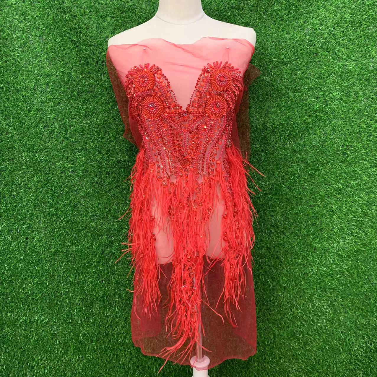 羽毛新款 56X100cm深V款婚纱礼服手工钉珠贴花详情4