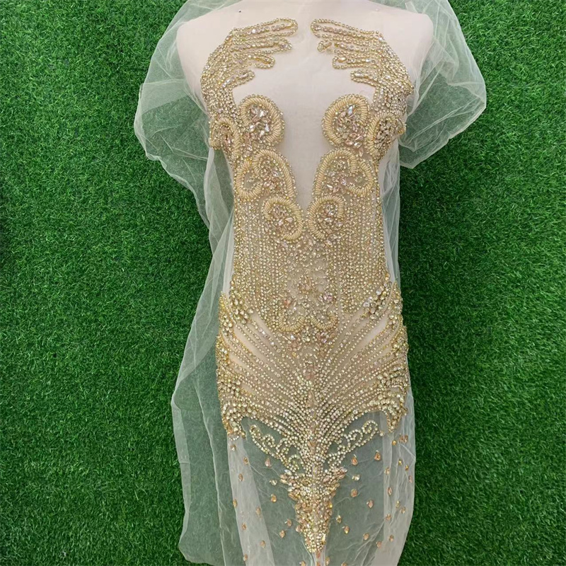 Gold front hand-stitched beaded wedding dress brooch with mesh applique Specification image