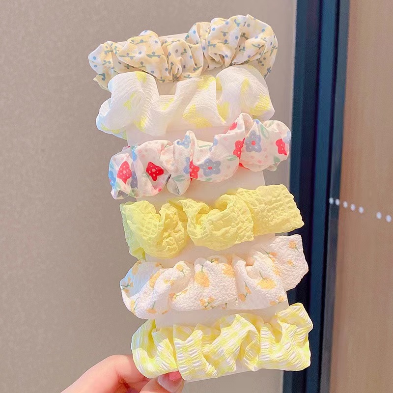 Children's Korean-style cute large intestine hair band, baby's summer sweet ins headwear, girls' ponytail hair bun hair accessory Application Scenario