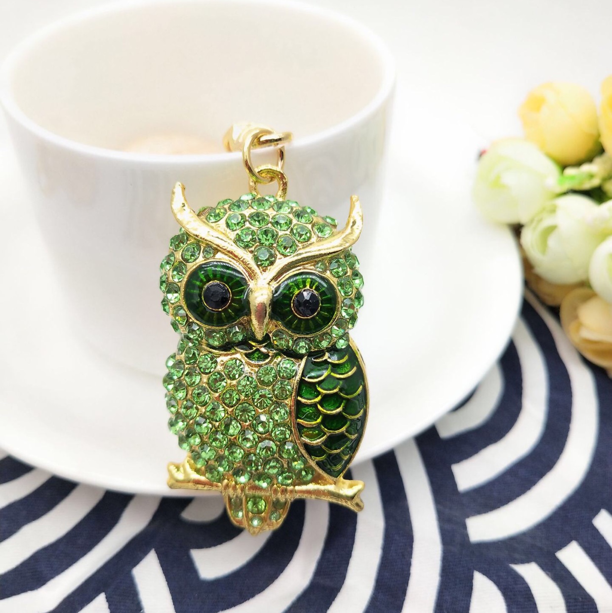 Alloy rhinestone owl keychain details Picture