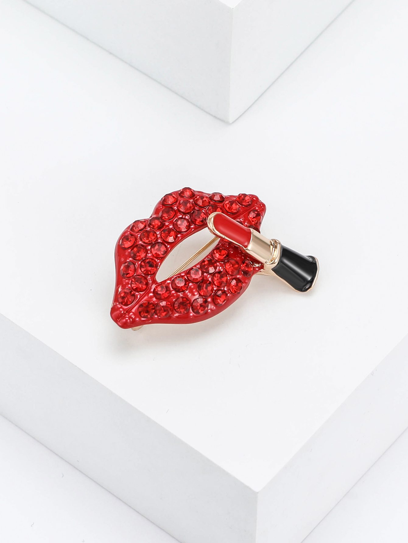 New best-selling full-diamond brooch accessories for women, fashionable and sexy red lipstick lip brooch, high-end feminine charm, luxurious and versatile suit brooch details Picture