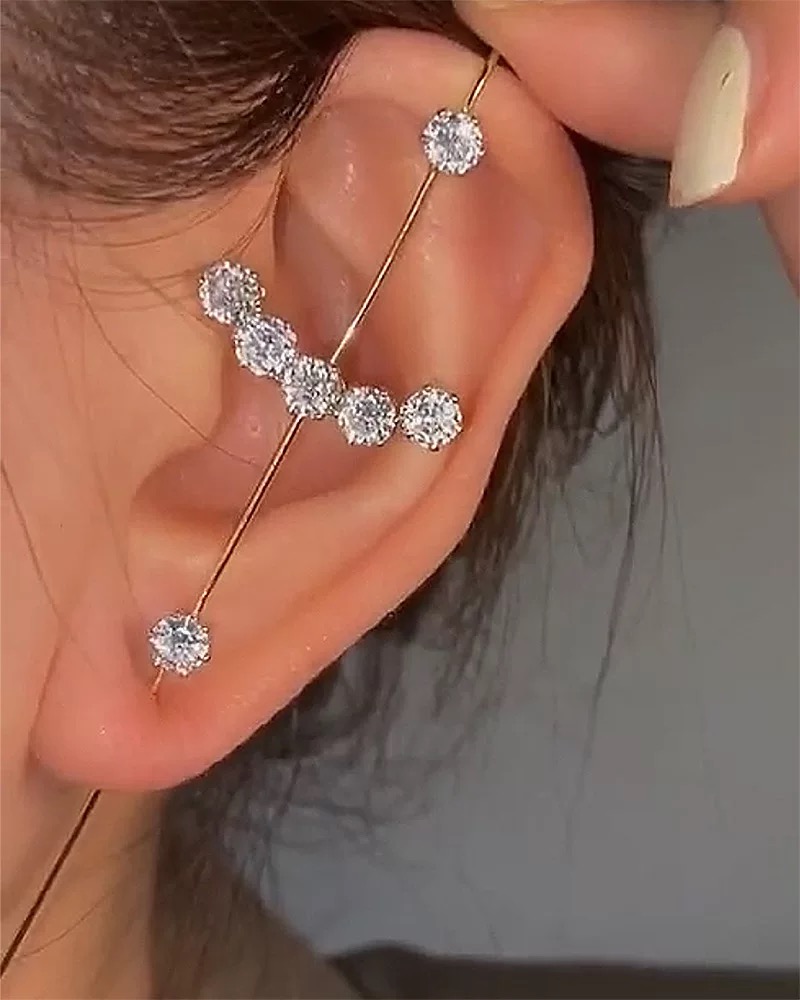 Exquisite earrings and ear hooks create a refined and fashionable beauty details Picture