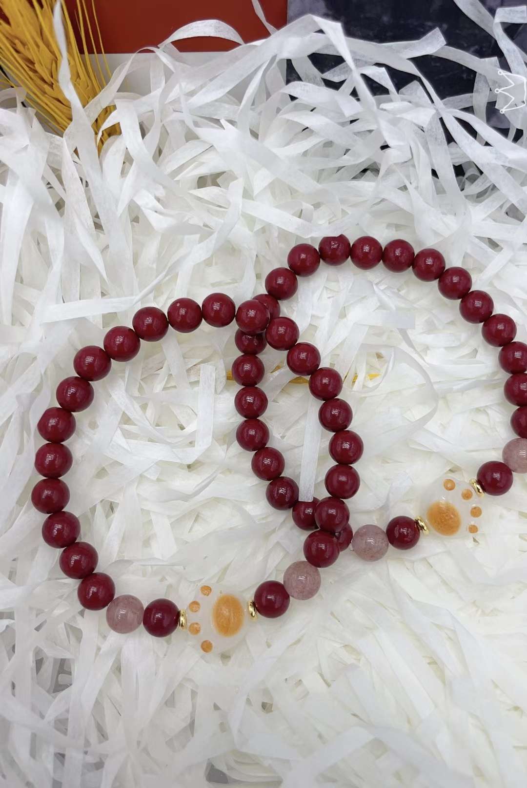 Crystal Pearl Jewelry Charcoal Burnt Cat Claws Vermilion Red Over The New Year Bracelet Application Scenario