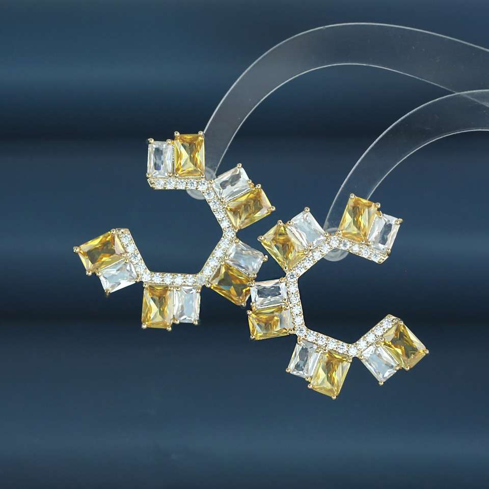 The 2023 new stylish square-shaped zircon earrings s925 with silver needle design exude a sense of high-end and light luxury for women
