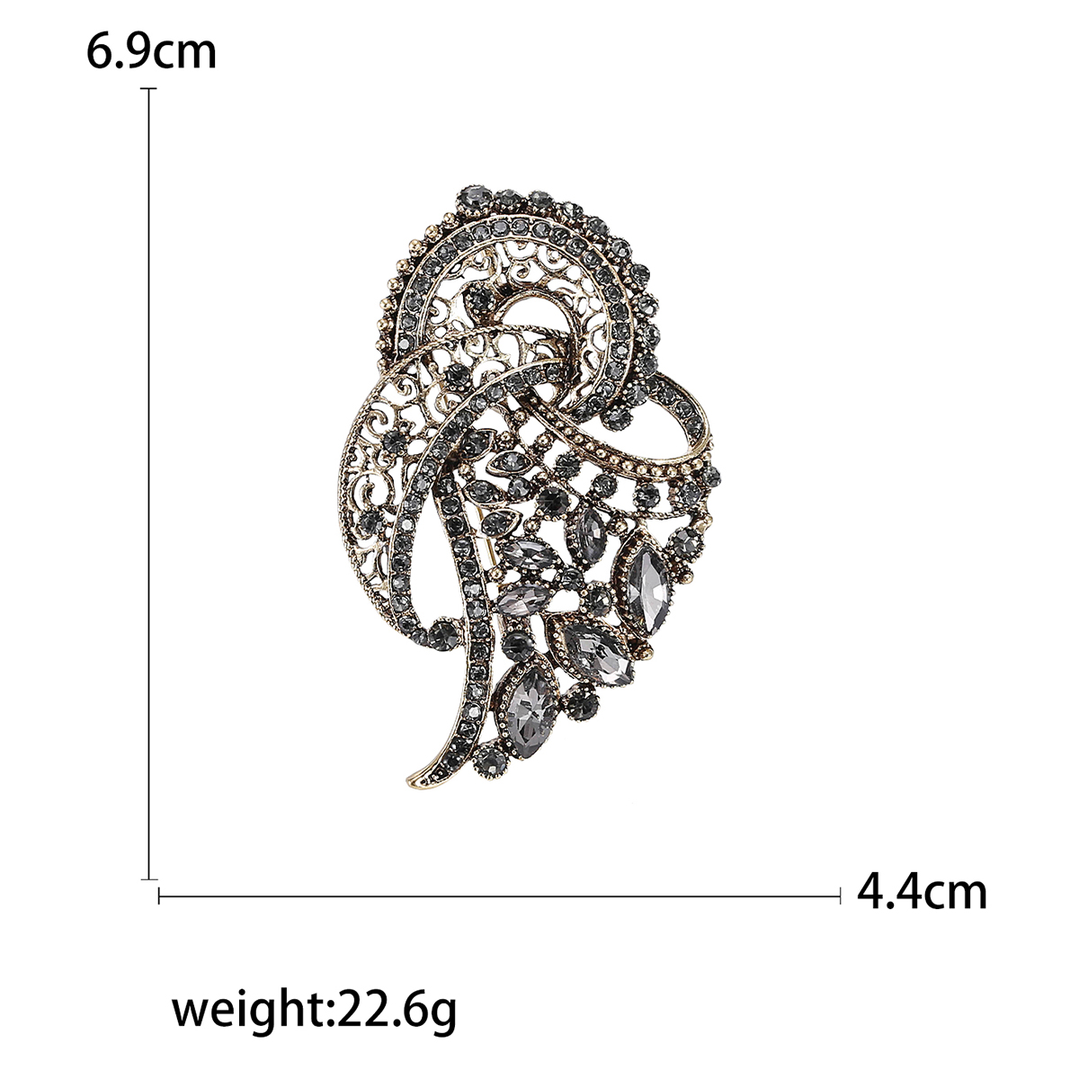Hot-selling and popular European and American brooches, alloy rhinestone brooches, fashionable and elegant clothing accessories, retro court rhinestone brooches Application Scenario